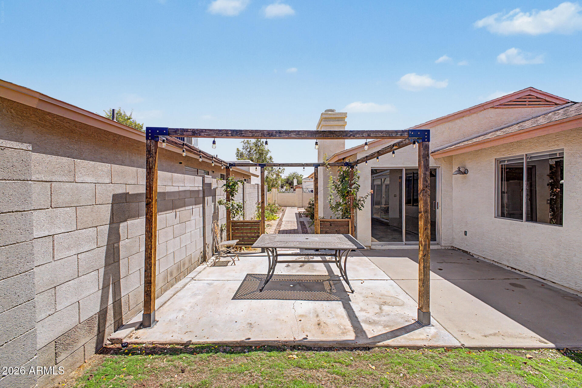 OVERLAND HILLS 2 LOT 320-484 TR A B - Residential