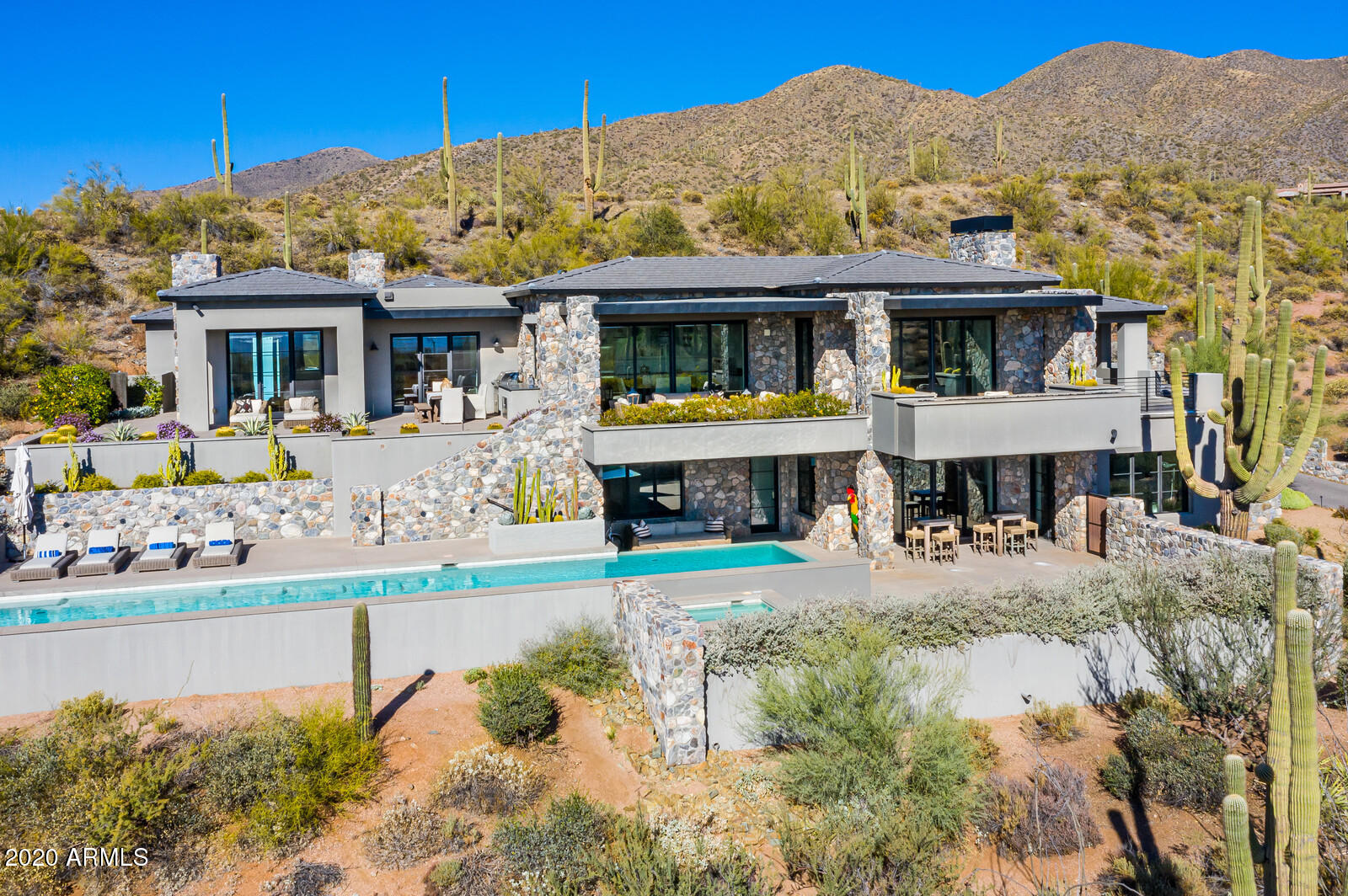 DESERT MOUNTAIN - Residential