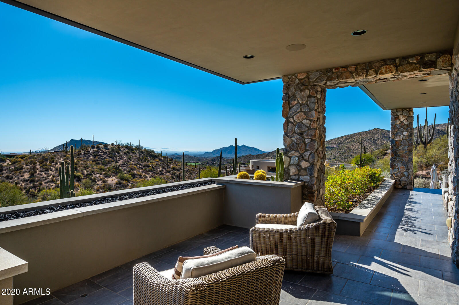 DESERT MOUNTAIN - Residential