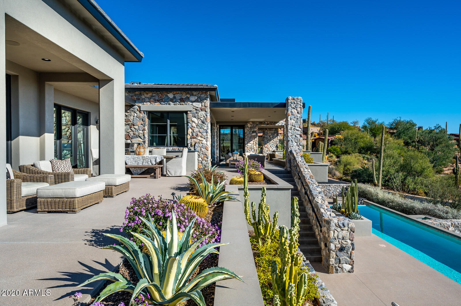 DESERT MOUNTAIN - Residential