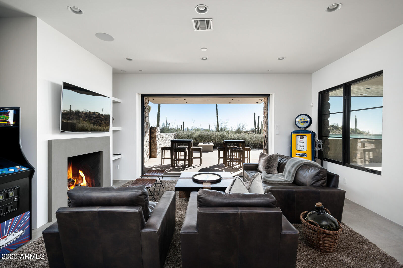 DESERT MOUNTAIN - Residential