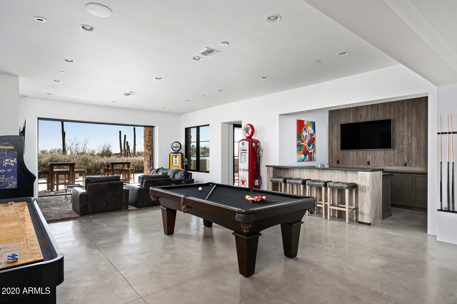 DESERT MOUNTAIN - Residential