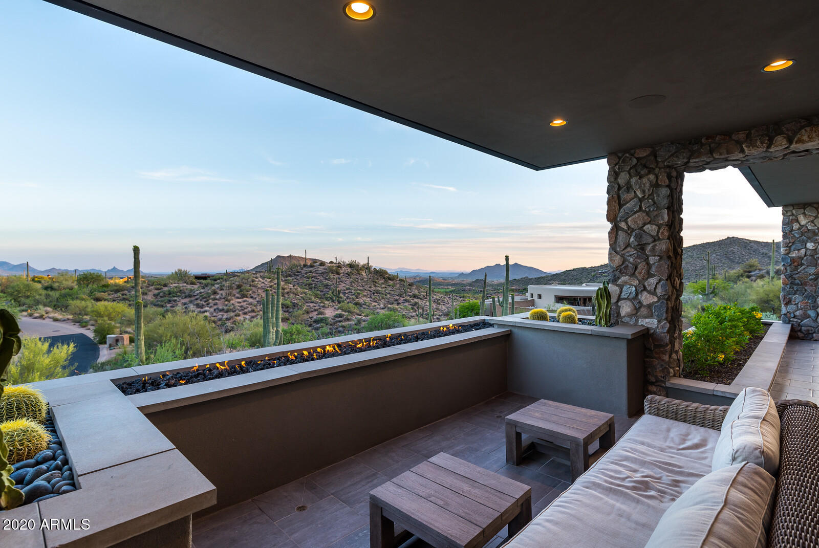 DESERT MOUNTAIN - Residential