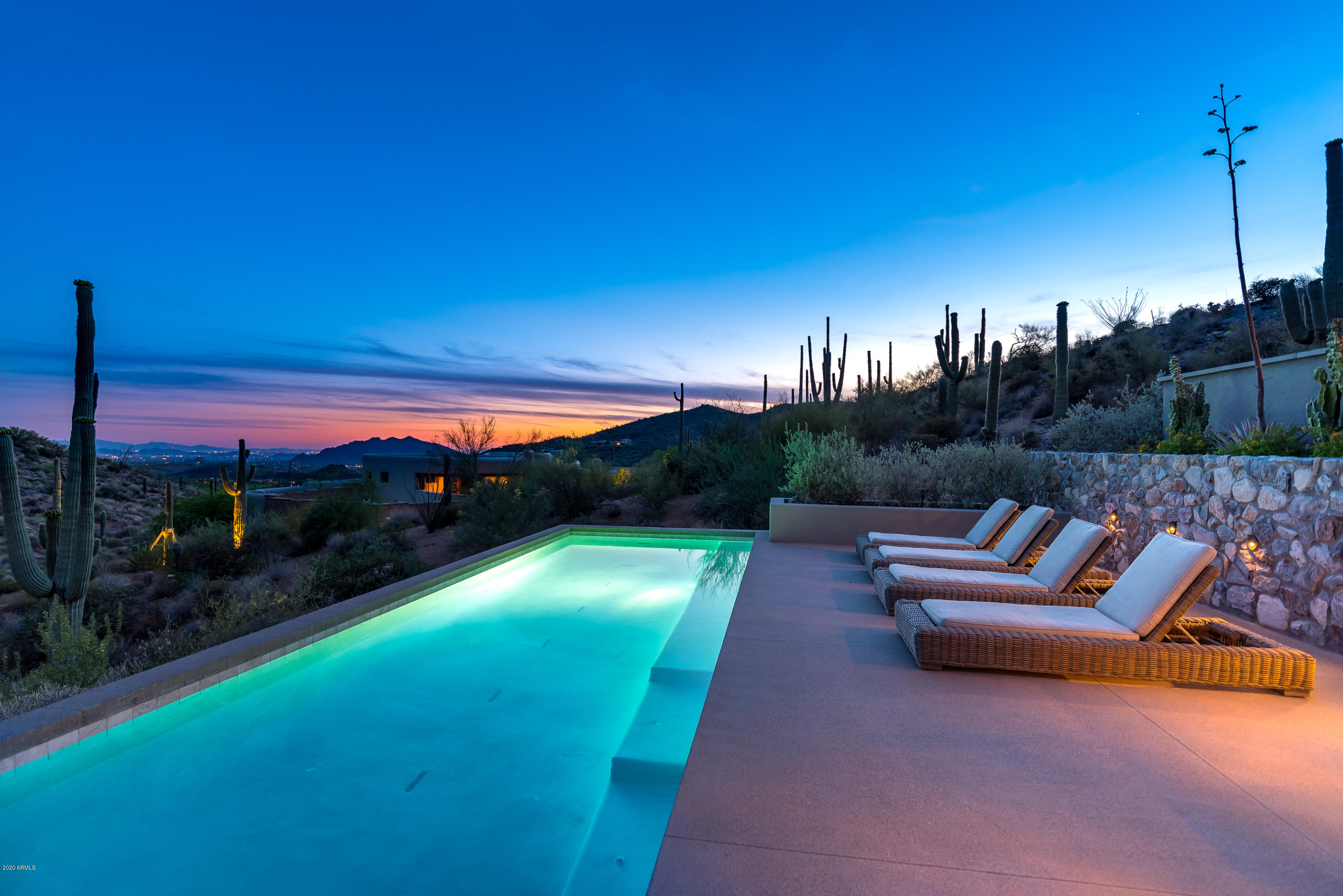 DESERT MOUNTAIN - Residential