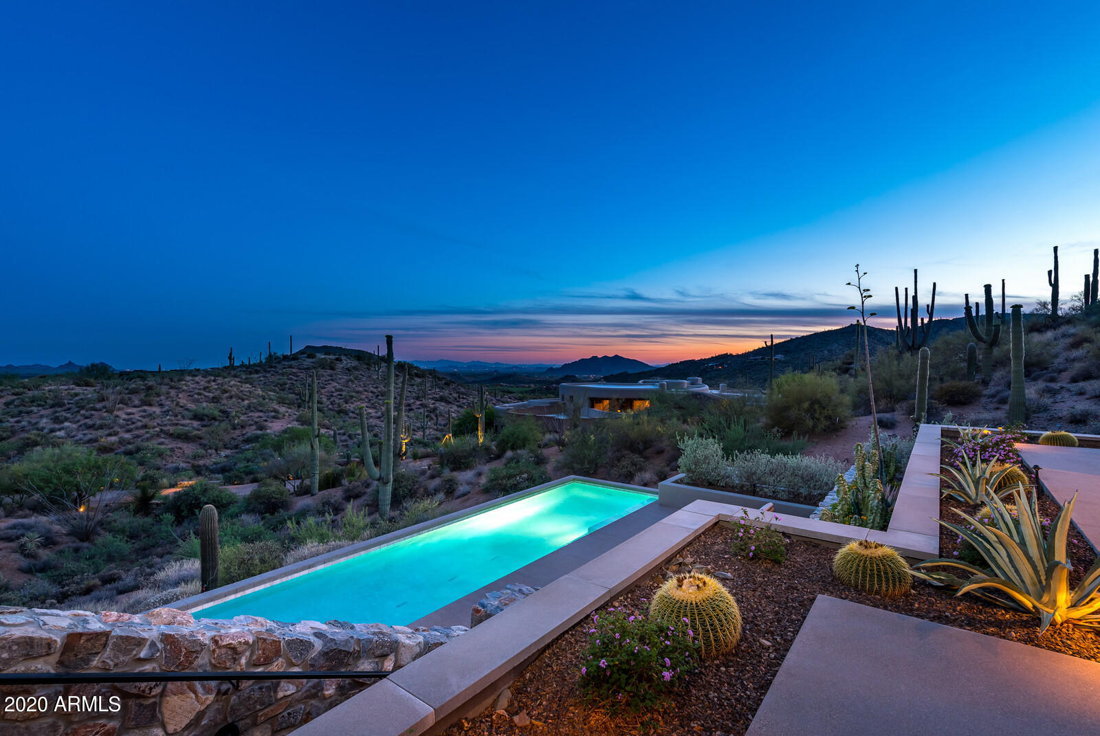 DESERT MOUNTAIN - Residential