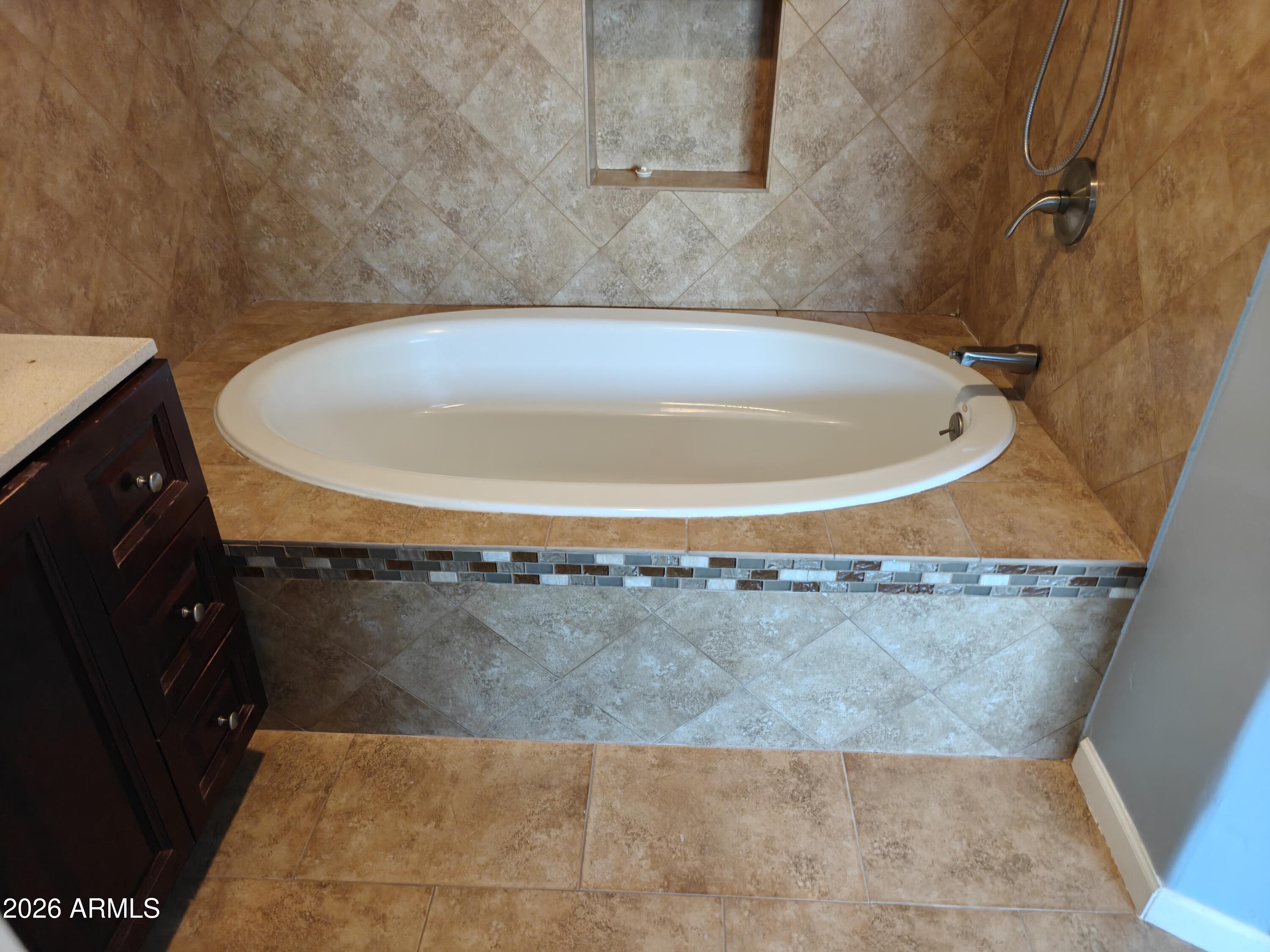 WRANGLERS ROOST 2 - Residential