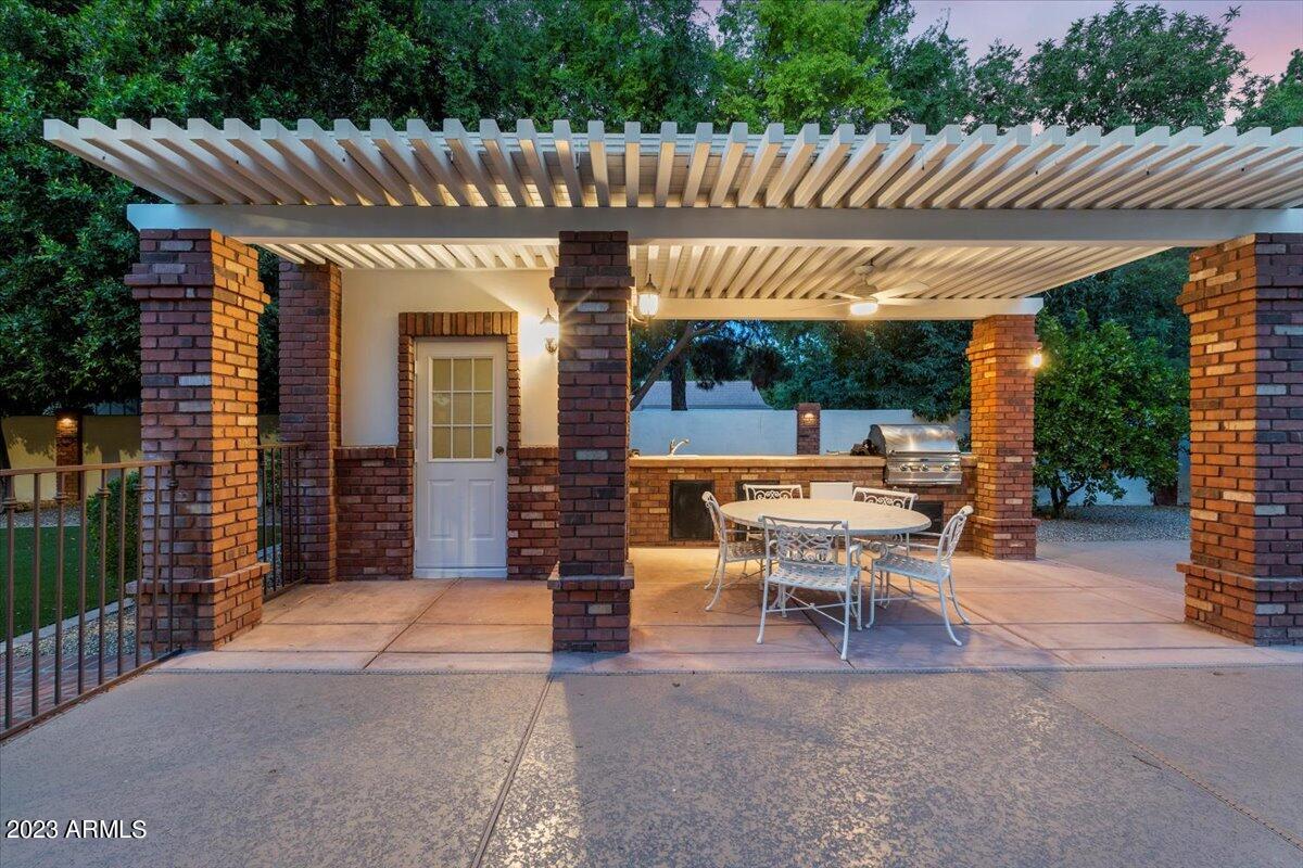 Corona Vista - Residential