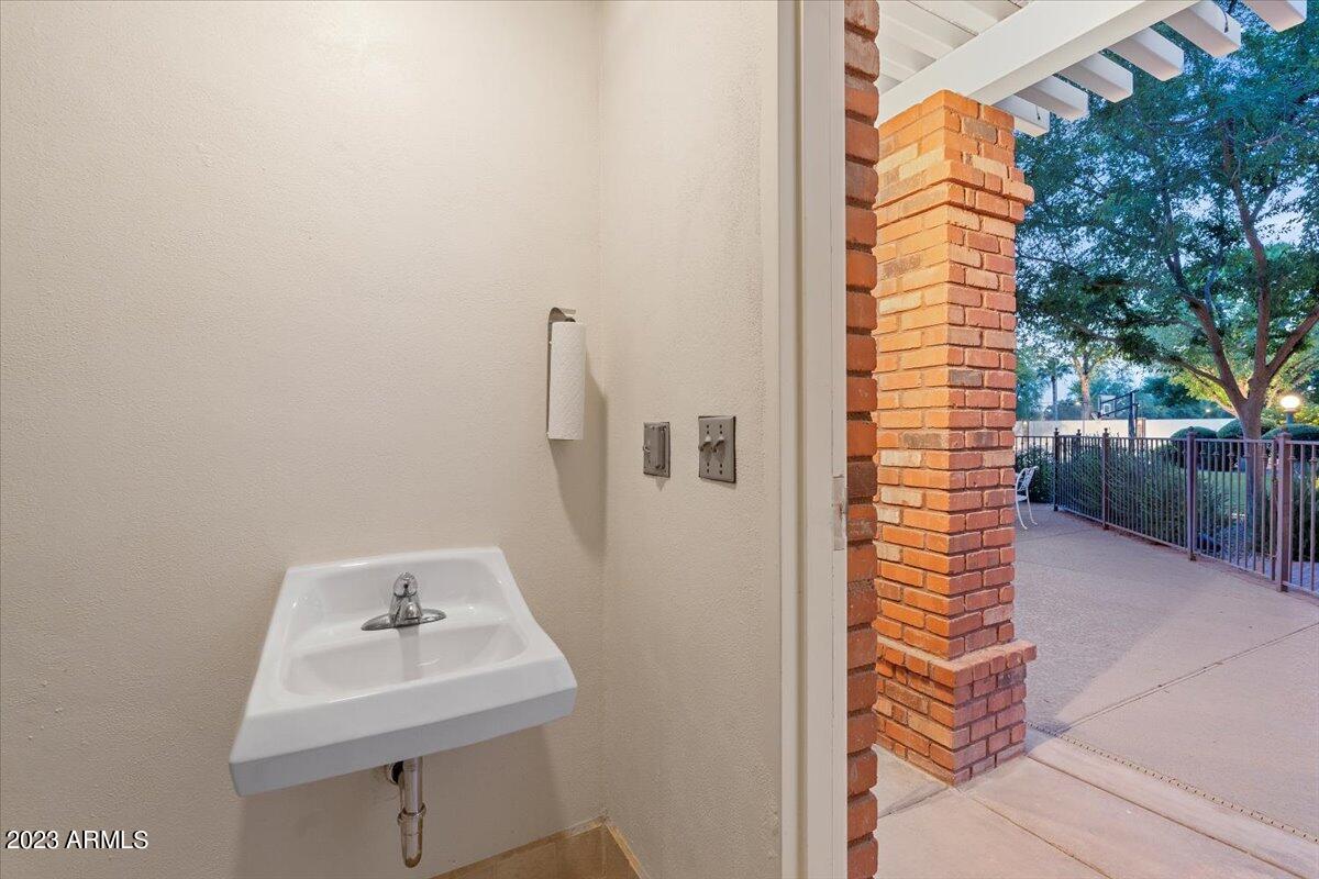 Corona Vista - Residential
