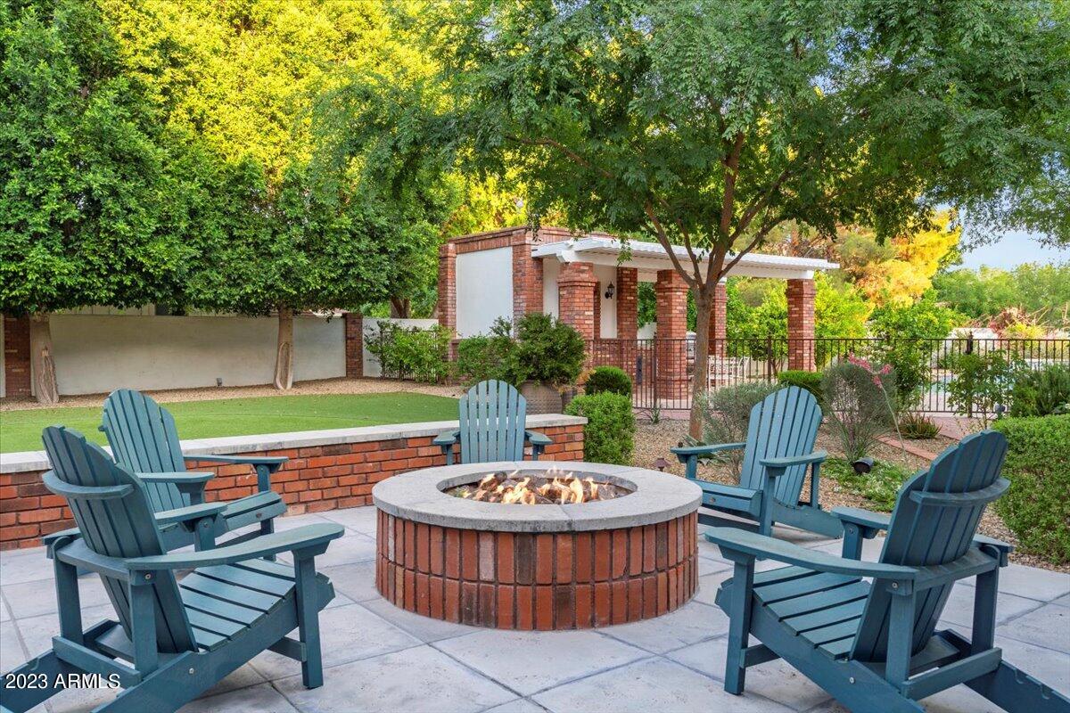 Corona Vista - Residential