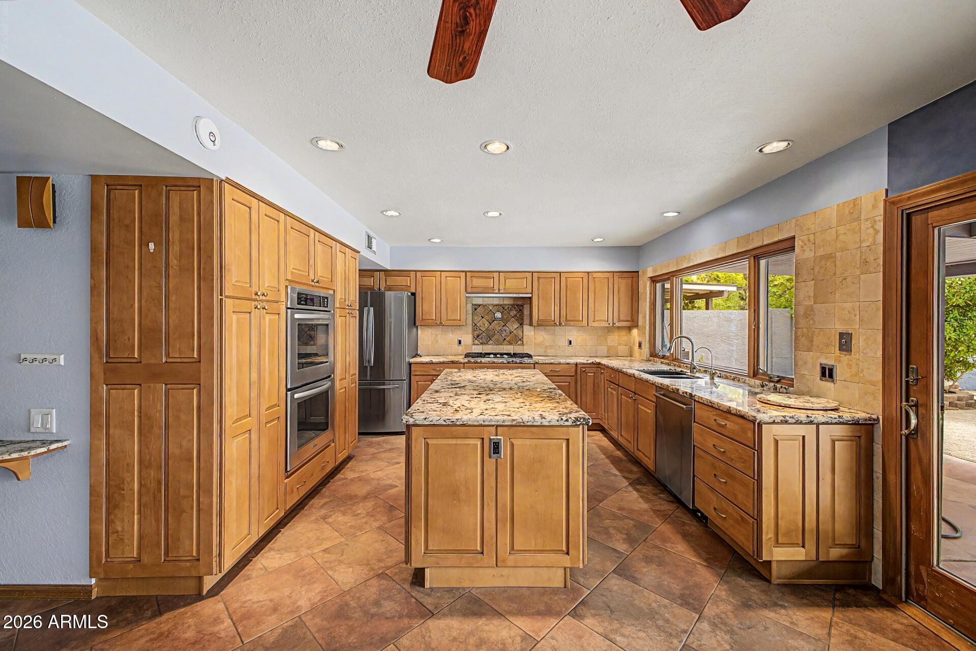 LAKES TRACT C2 - Residential