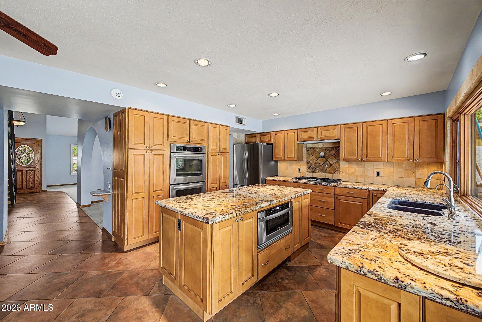 LAKES TRACT C2 - Residential