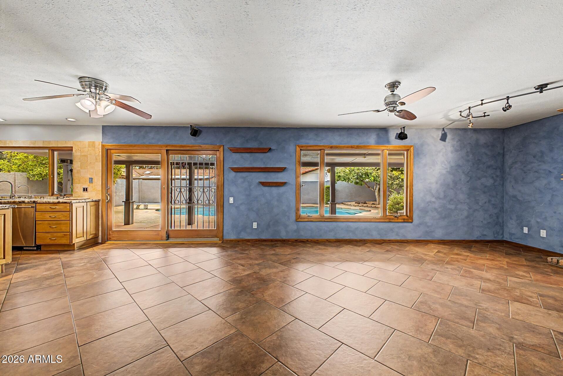 LAKES TRACT C2 - Residential
