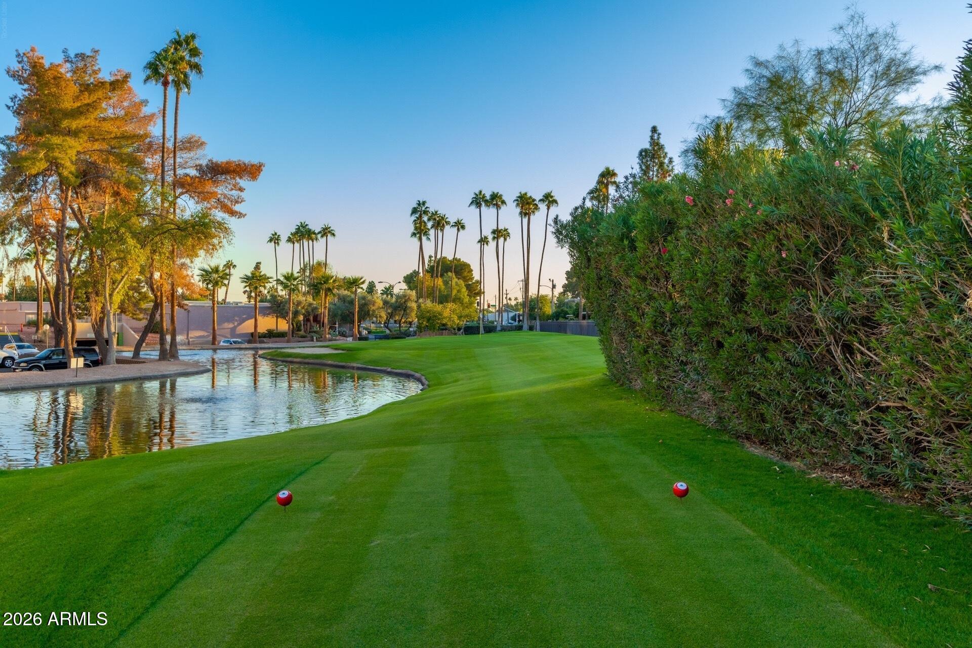 SCOTTSDALE SHADOWS 4 - Residential
