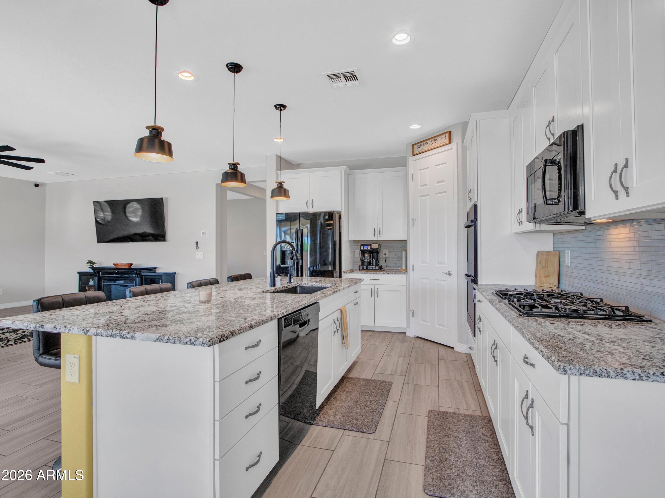 LAS BRISAS PHASE 1 - Residential