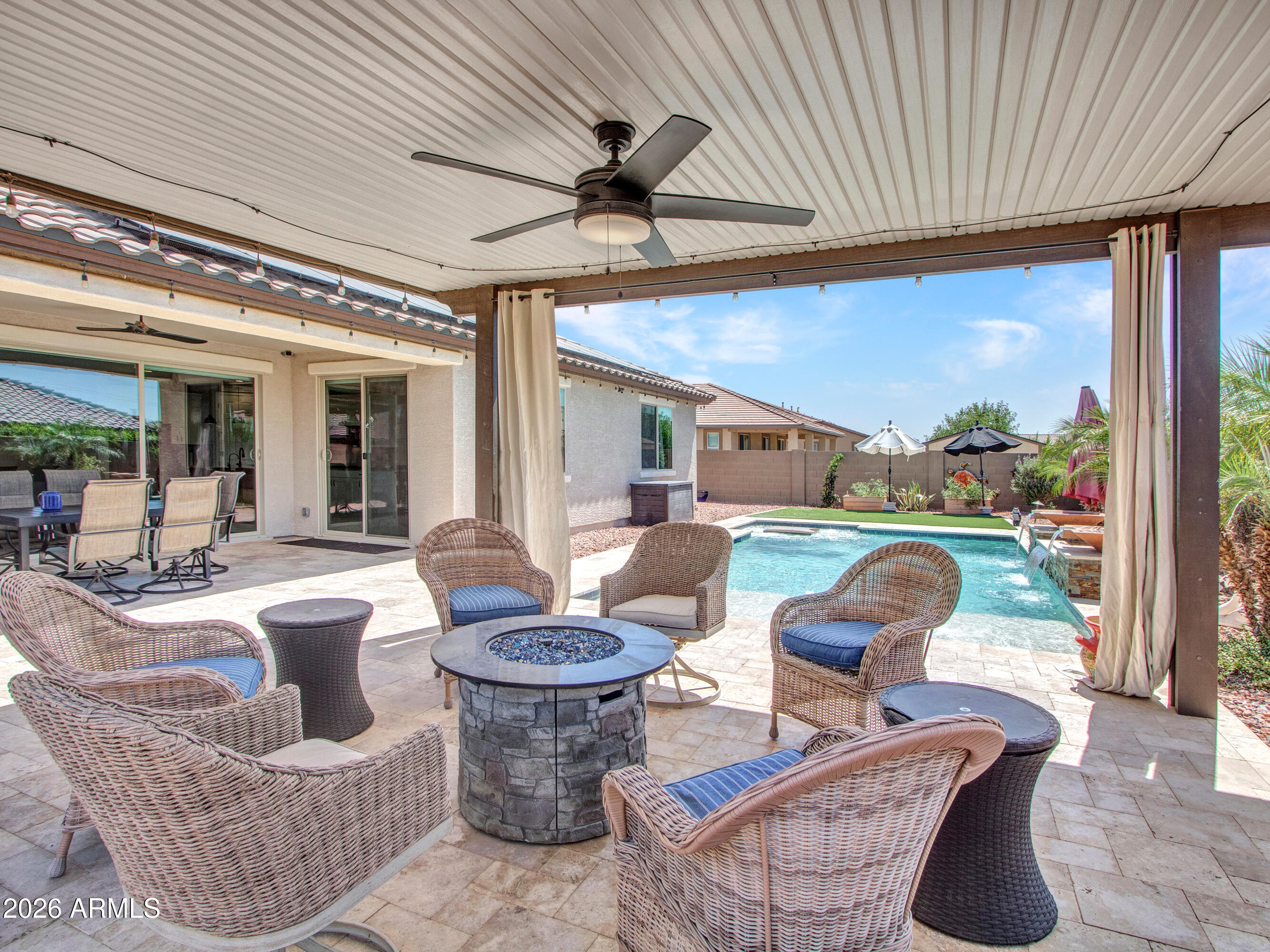 LAS BRISAS PHASE 1 - Residential