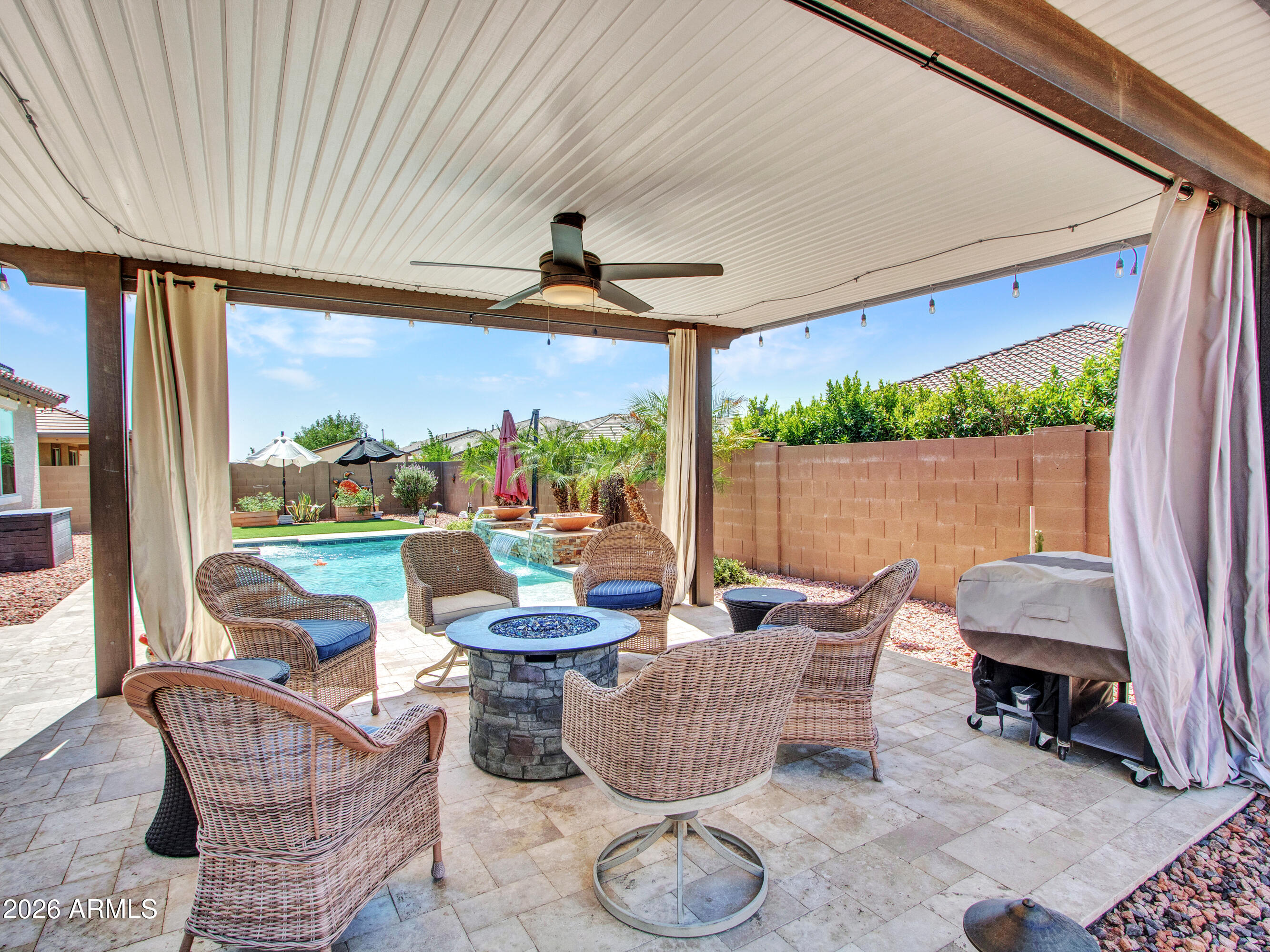 LAS BRISAS PHASE 1 - Residential