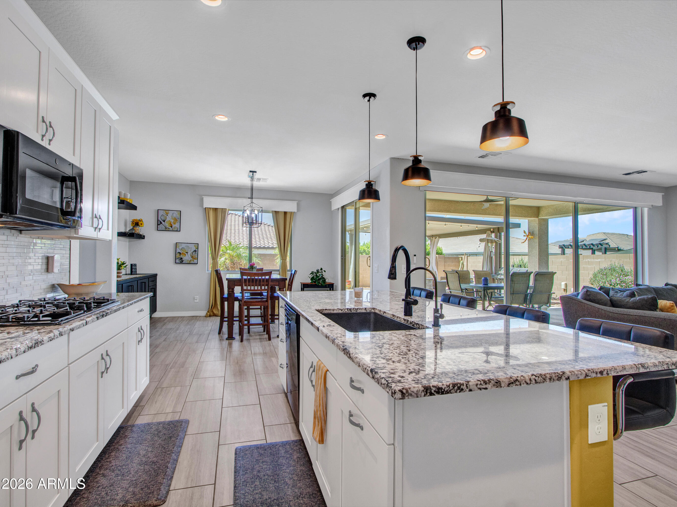 LAS BRISAS PHASE 1 - Residential