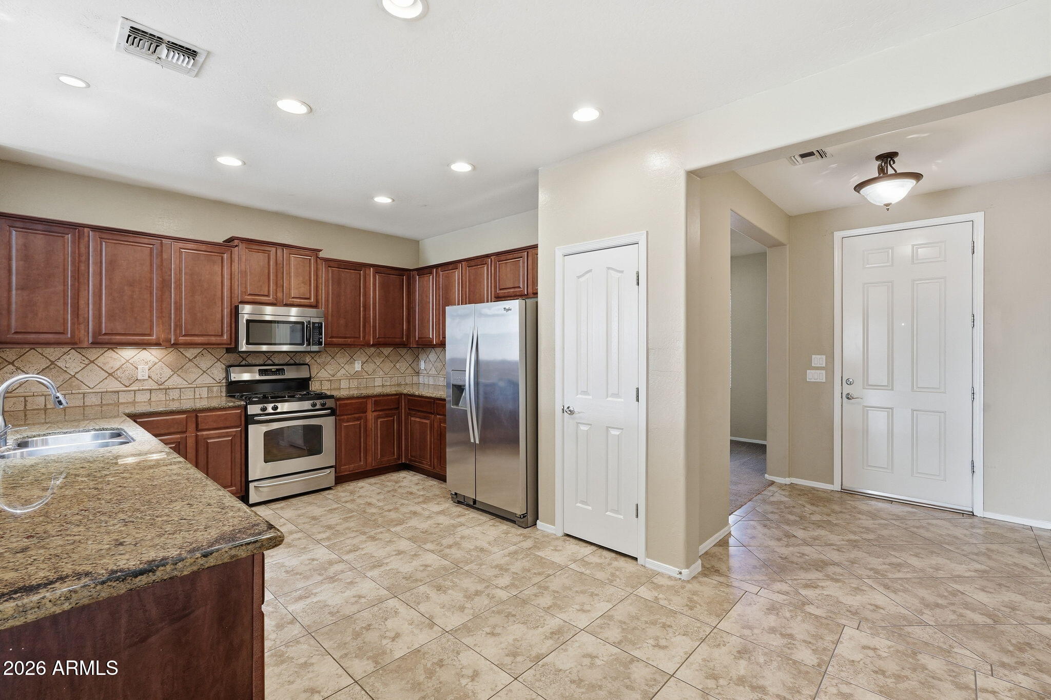 OLD STONE RANCH - Residential