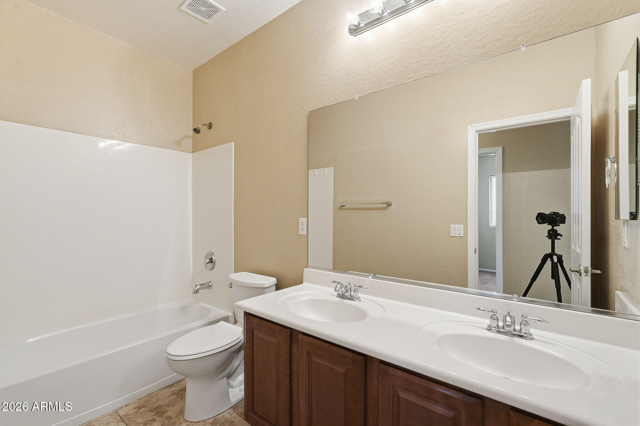 OLD STONE RANCH - Residential