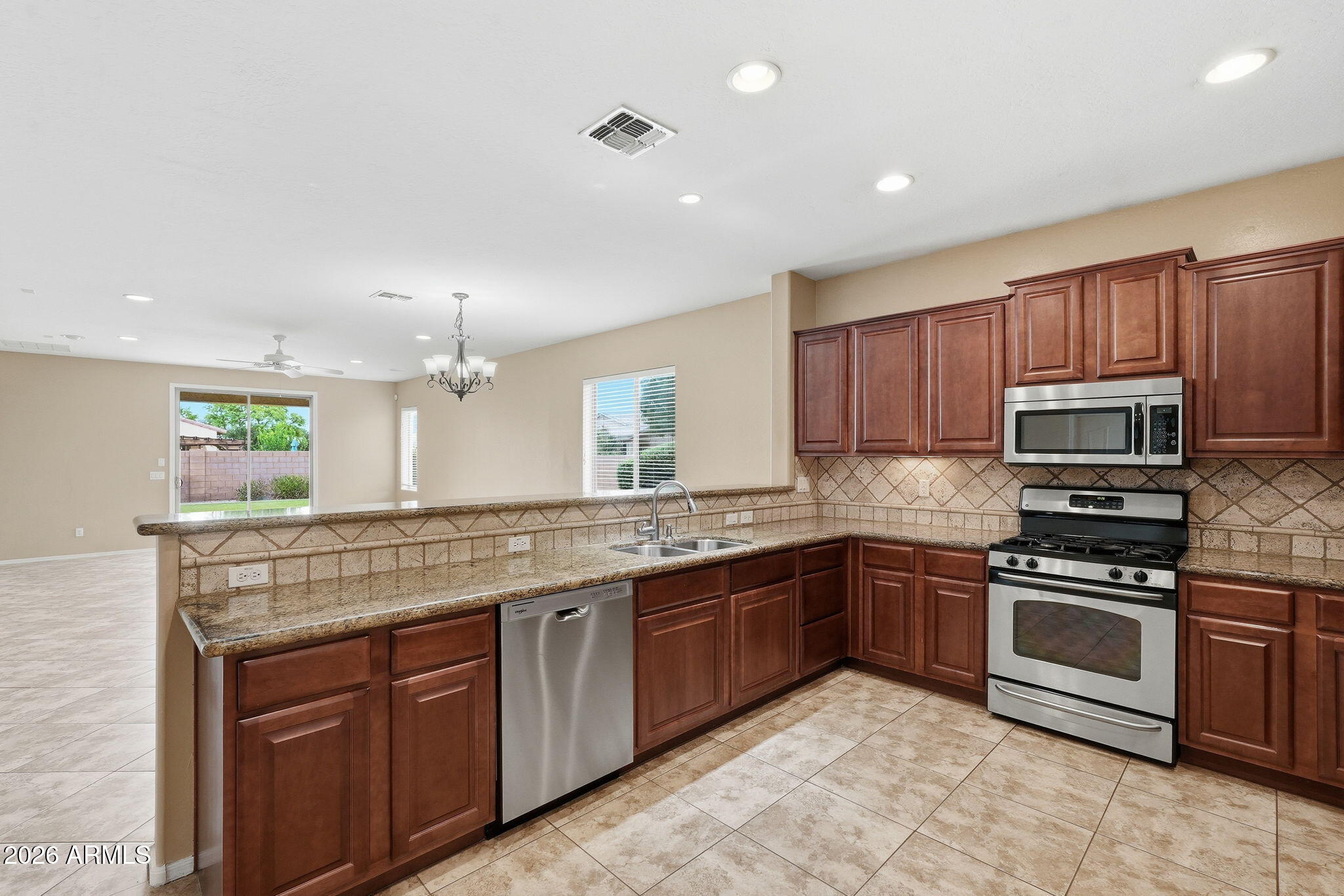 OLD STONE RANCH - Residential