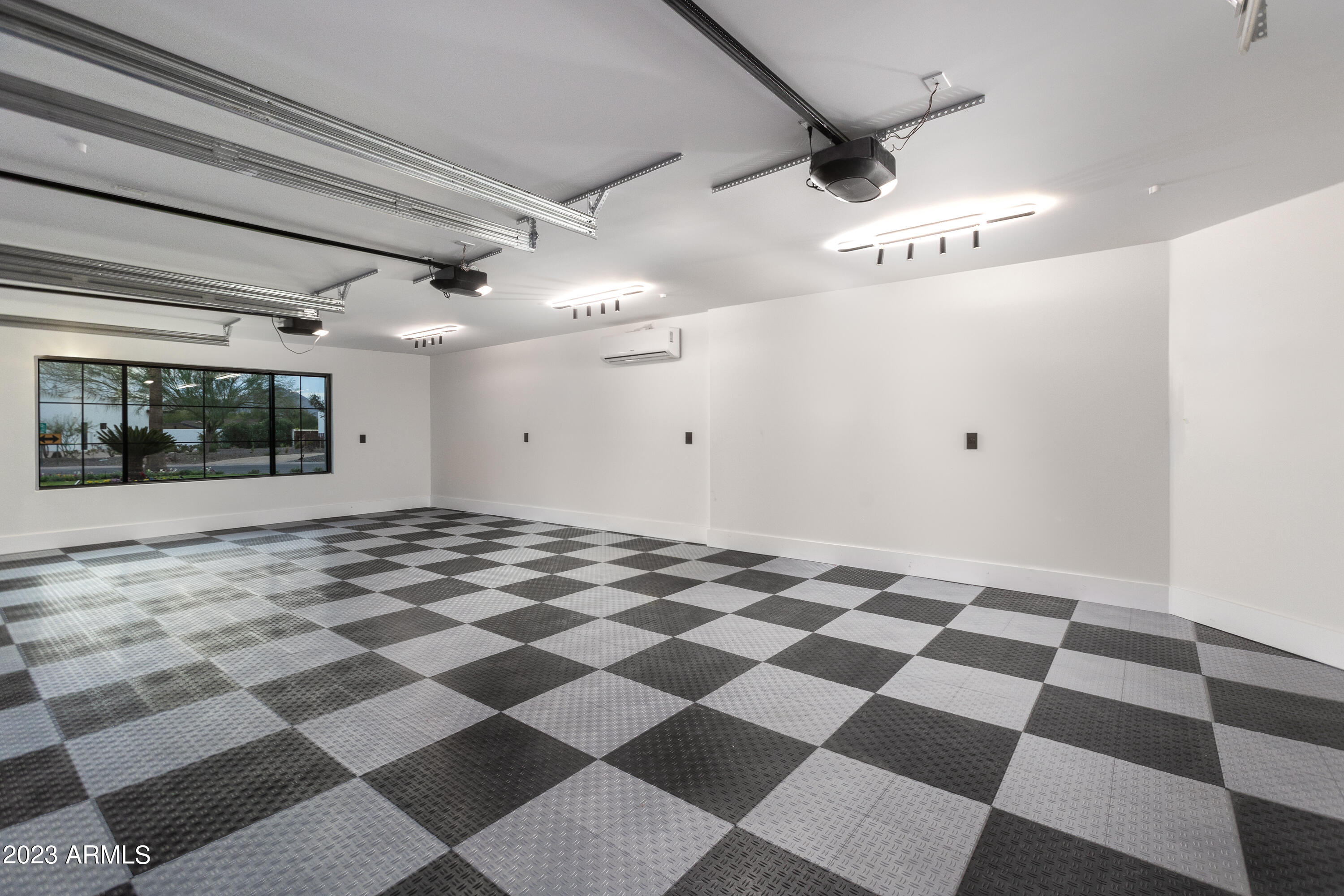 INDIAN BEND RANCHOS - Residential