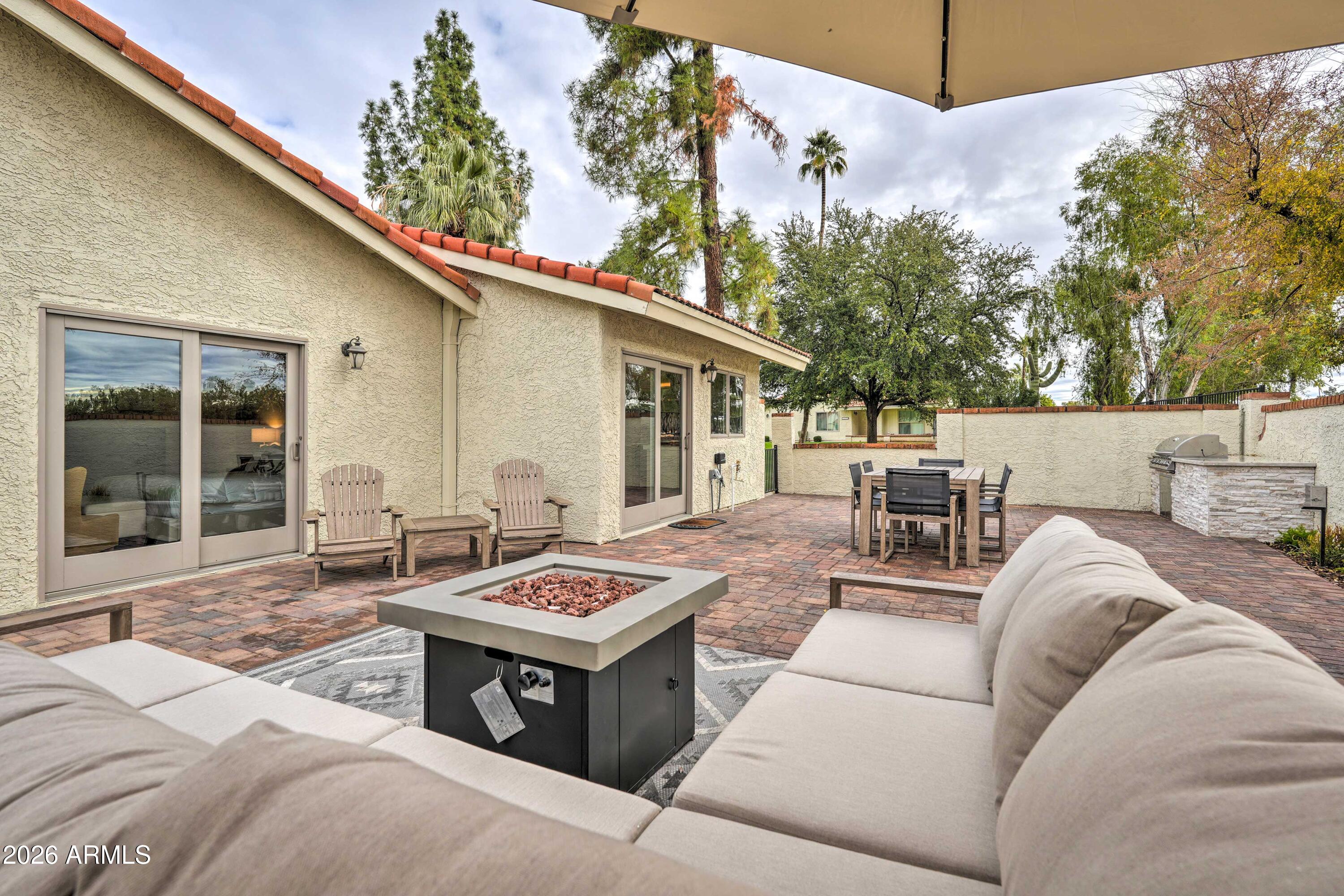 SPANISH OAKS - Residential