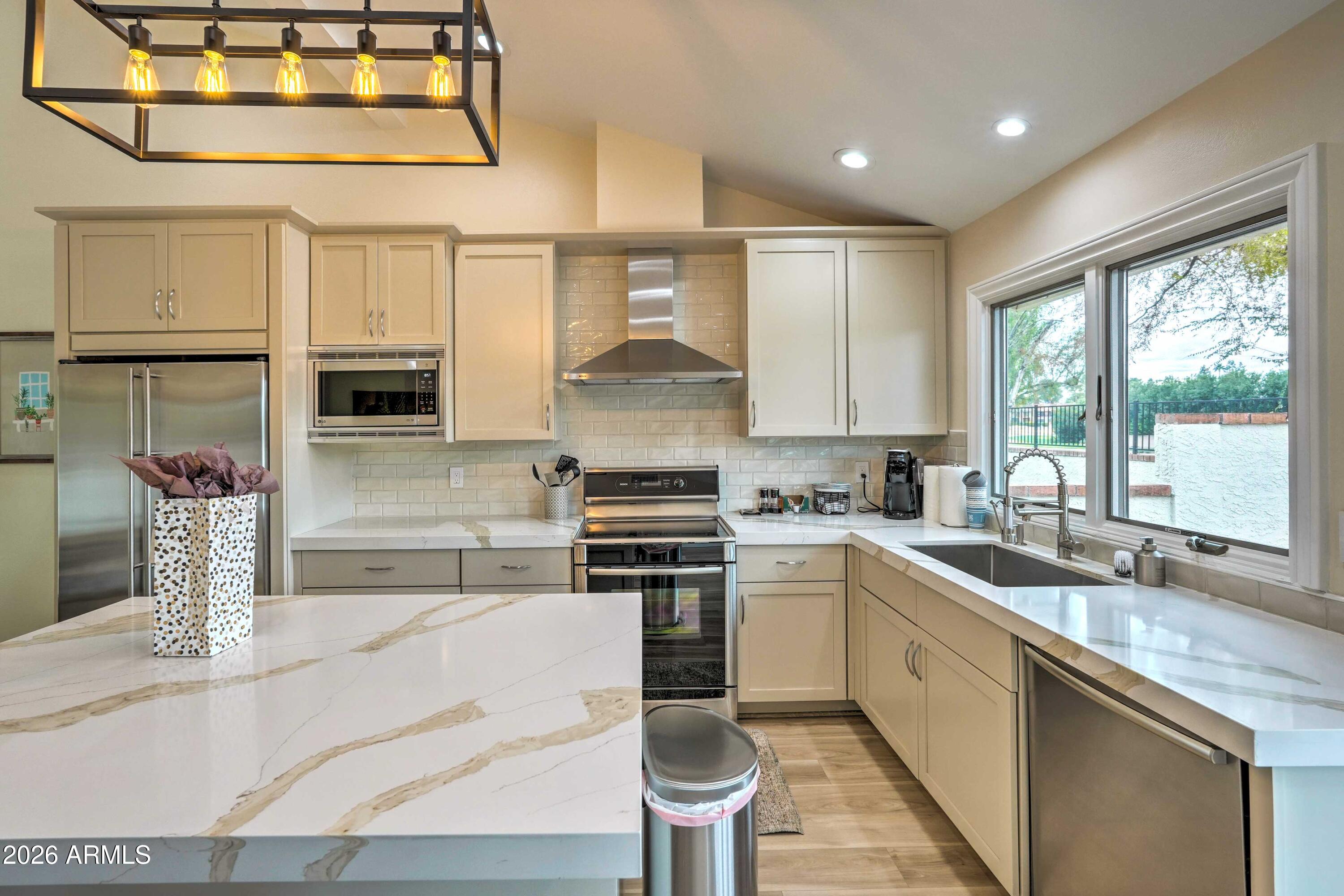 SPANISH OAKS - Residential