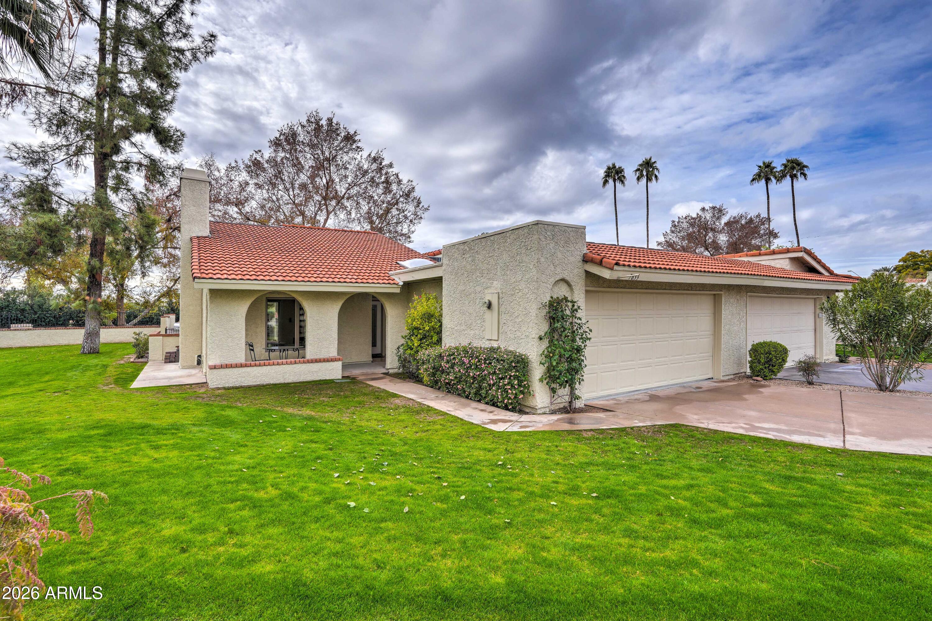 SPANISH OAKS - Residential