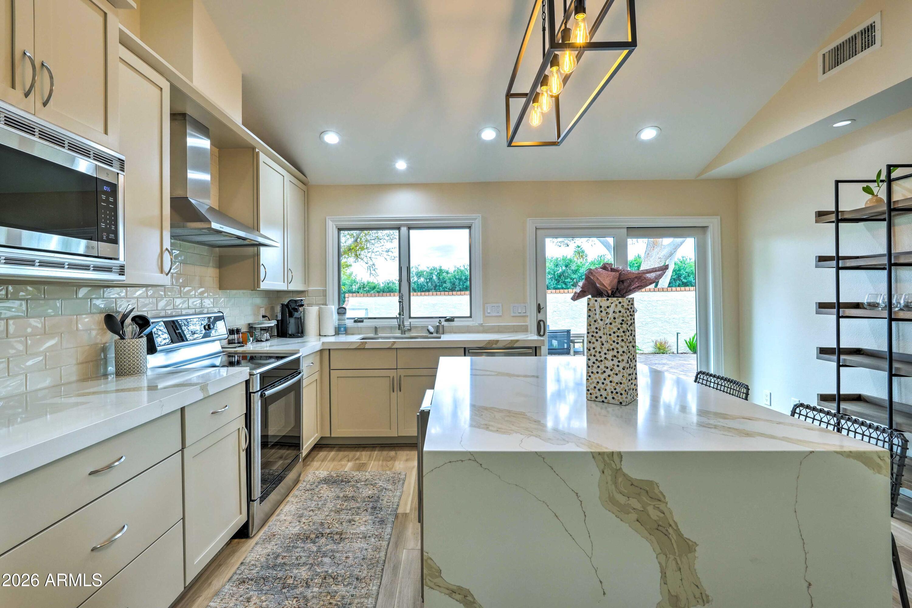 SPANISH OAKS - Residential