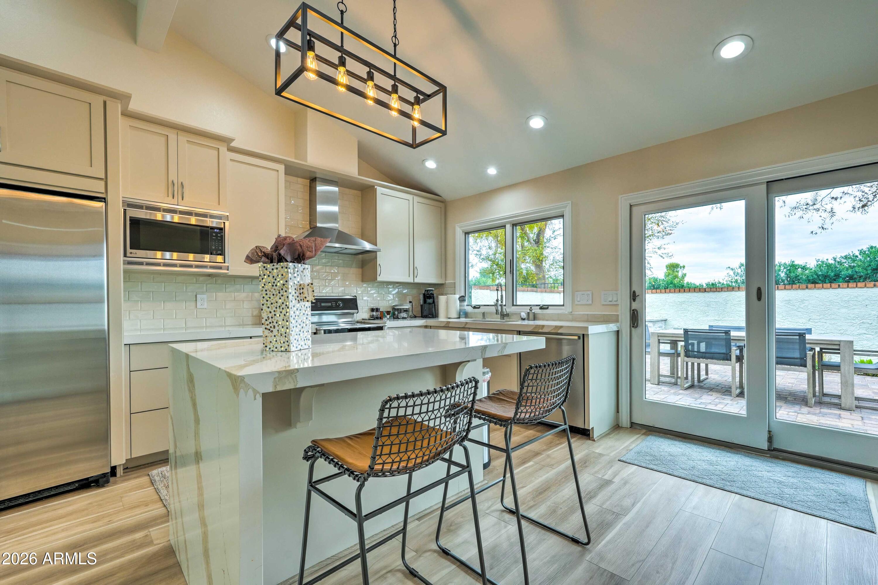 SPANISH OAKS - Residential