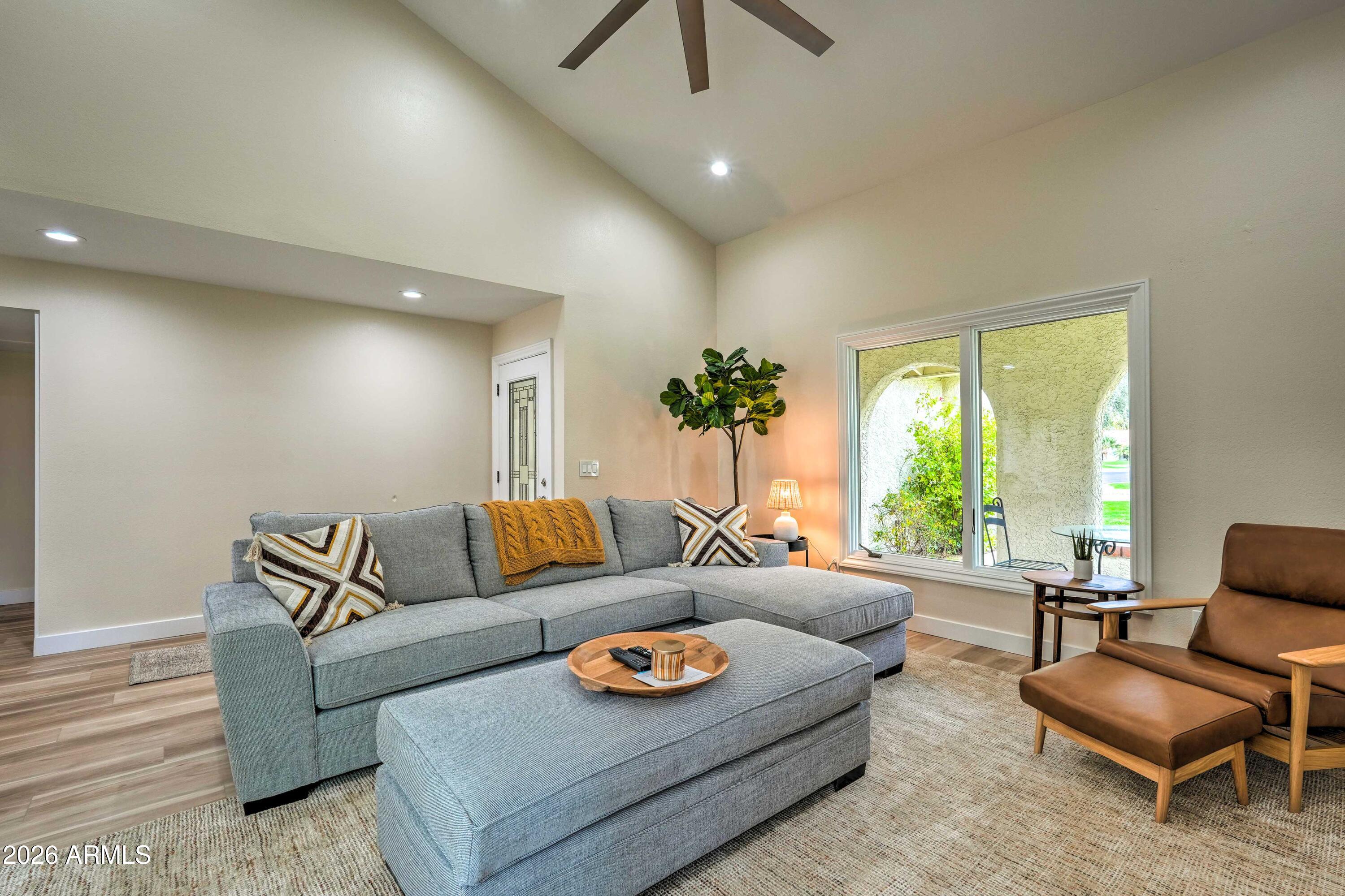 SPANISH OAKS - Residential