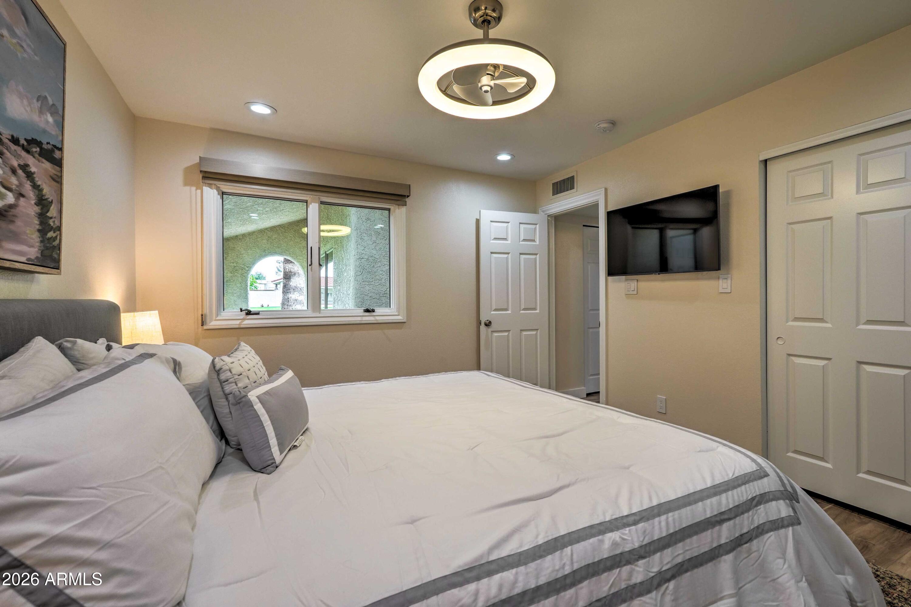 SPANISH OAKS - Residential