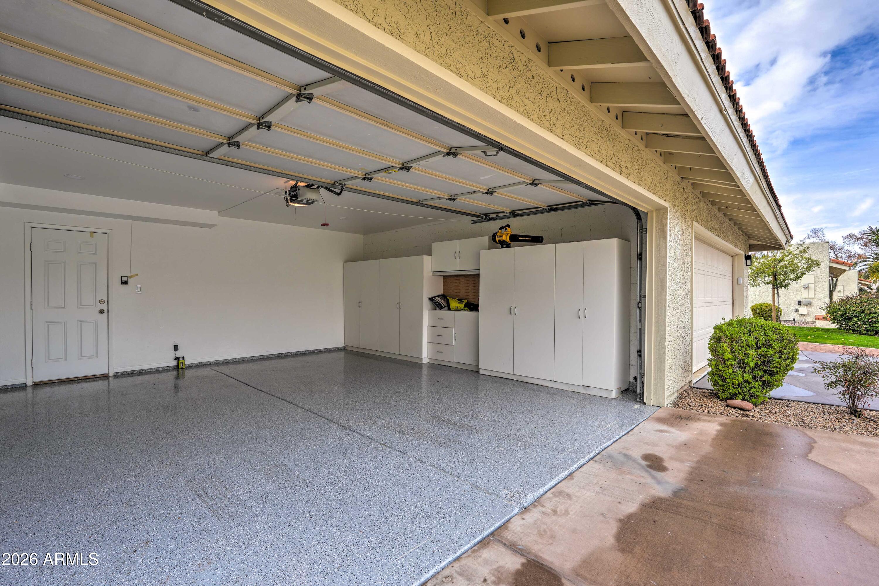 SPANISH OAKS - Residential