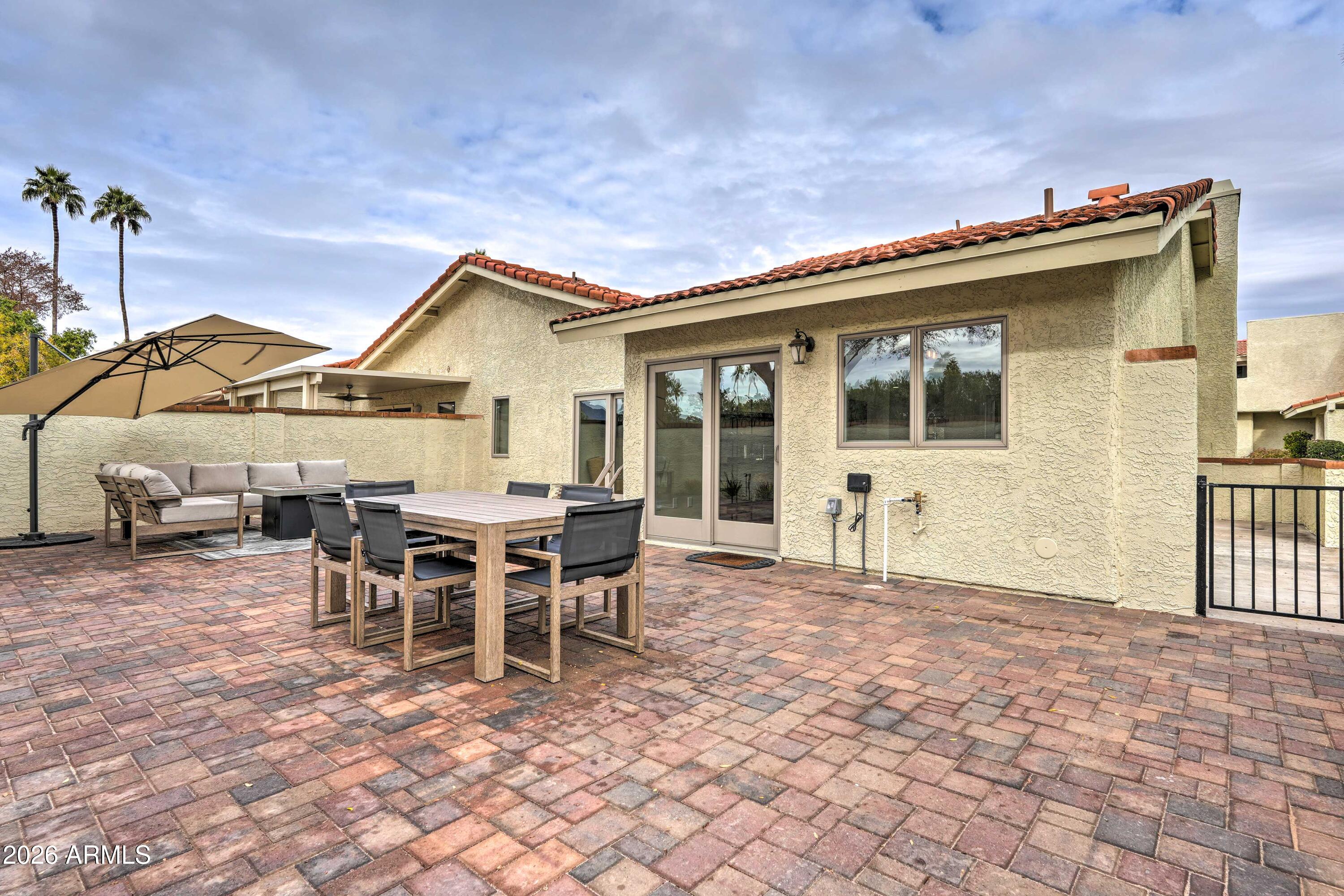 SPANISH OAKS - Residential