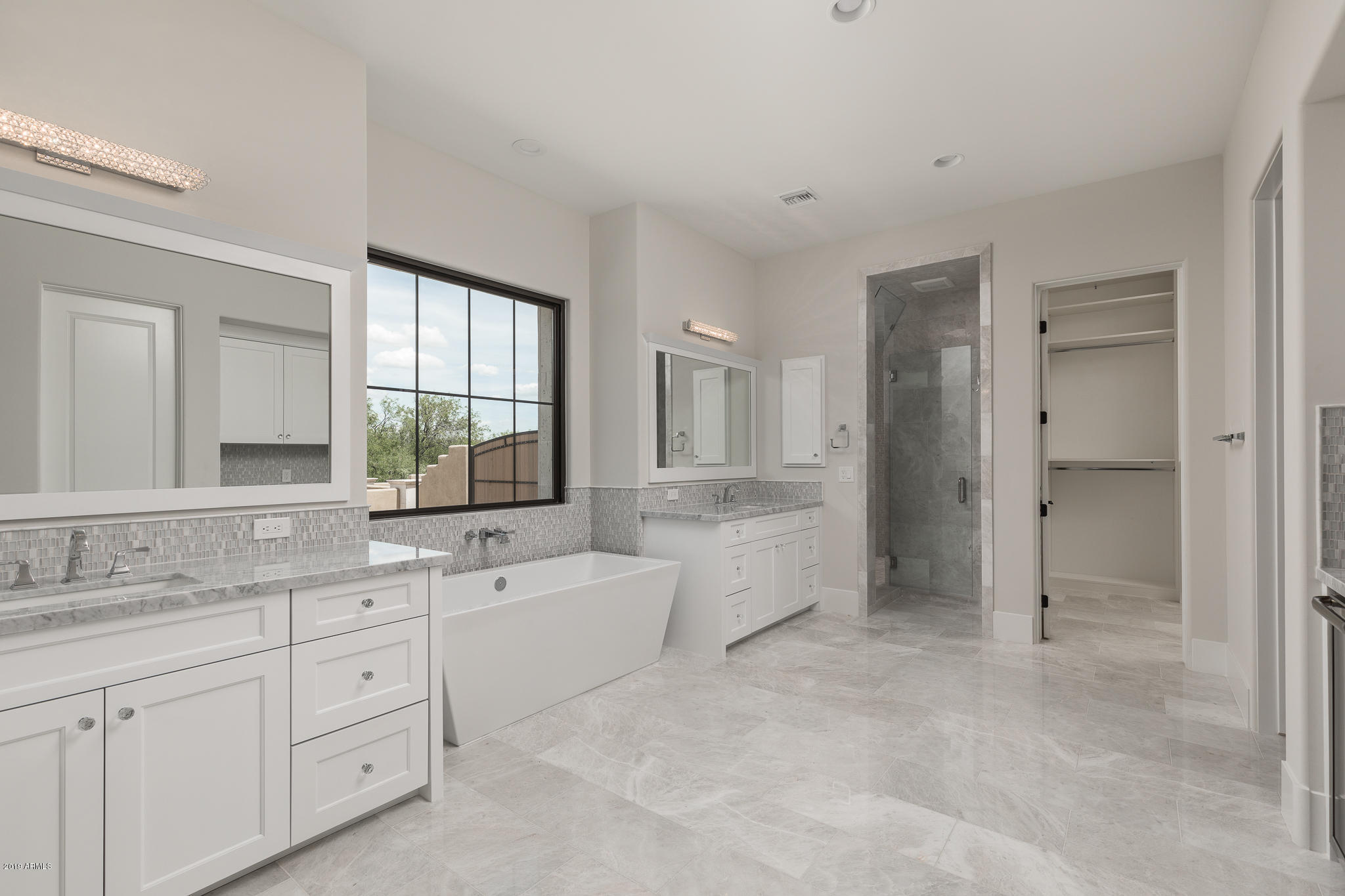FANFOL HOUSE LOT 1-3 - Residential