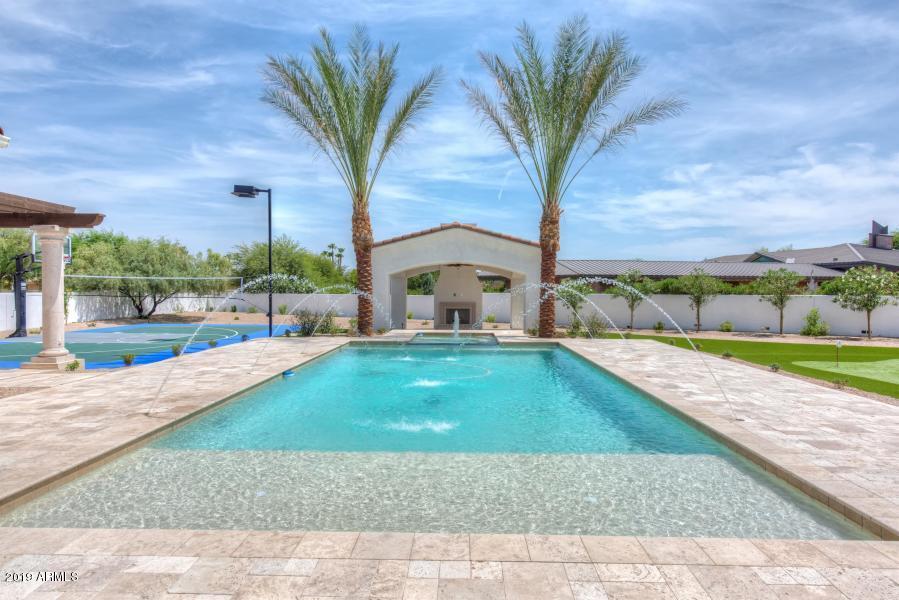 FANFOL HOUSE LOT 1-3 - Residential