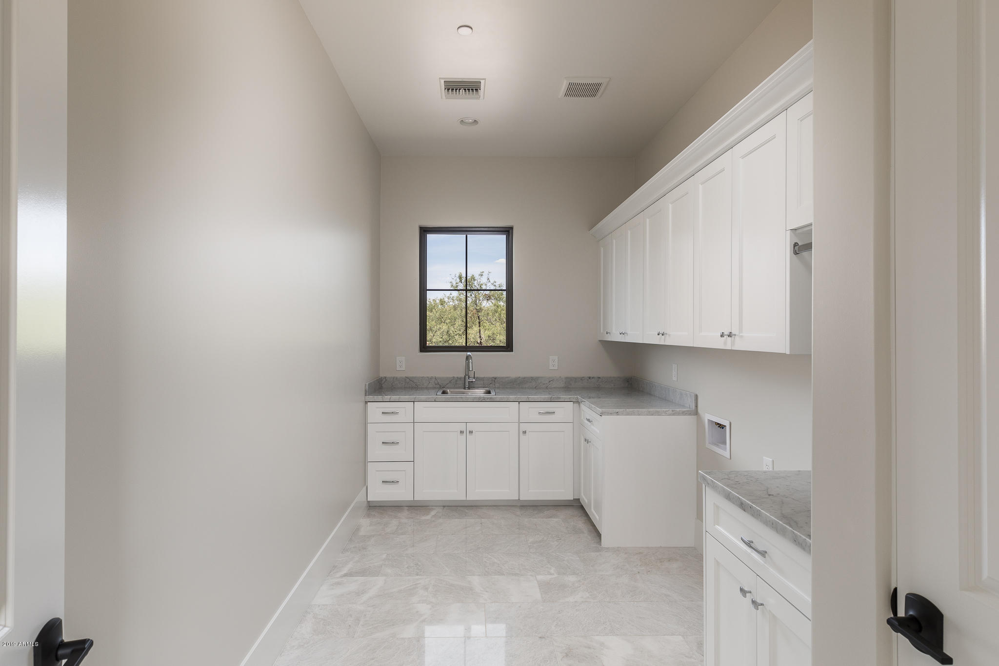 FANFOL HOUSE LOT 1-3 - Residential