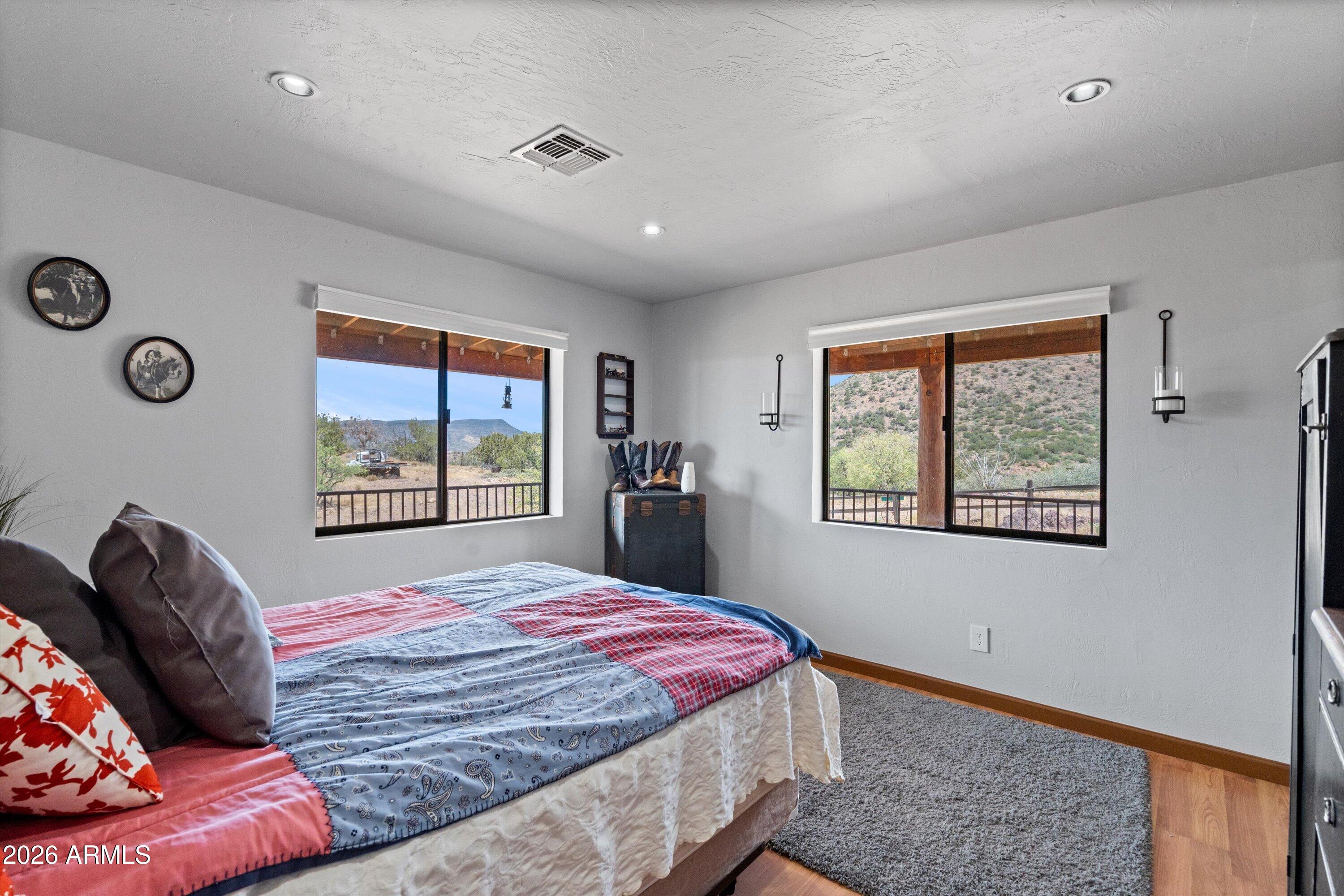 Metes and Bounds - Residential