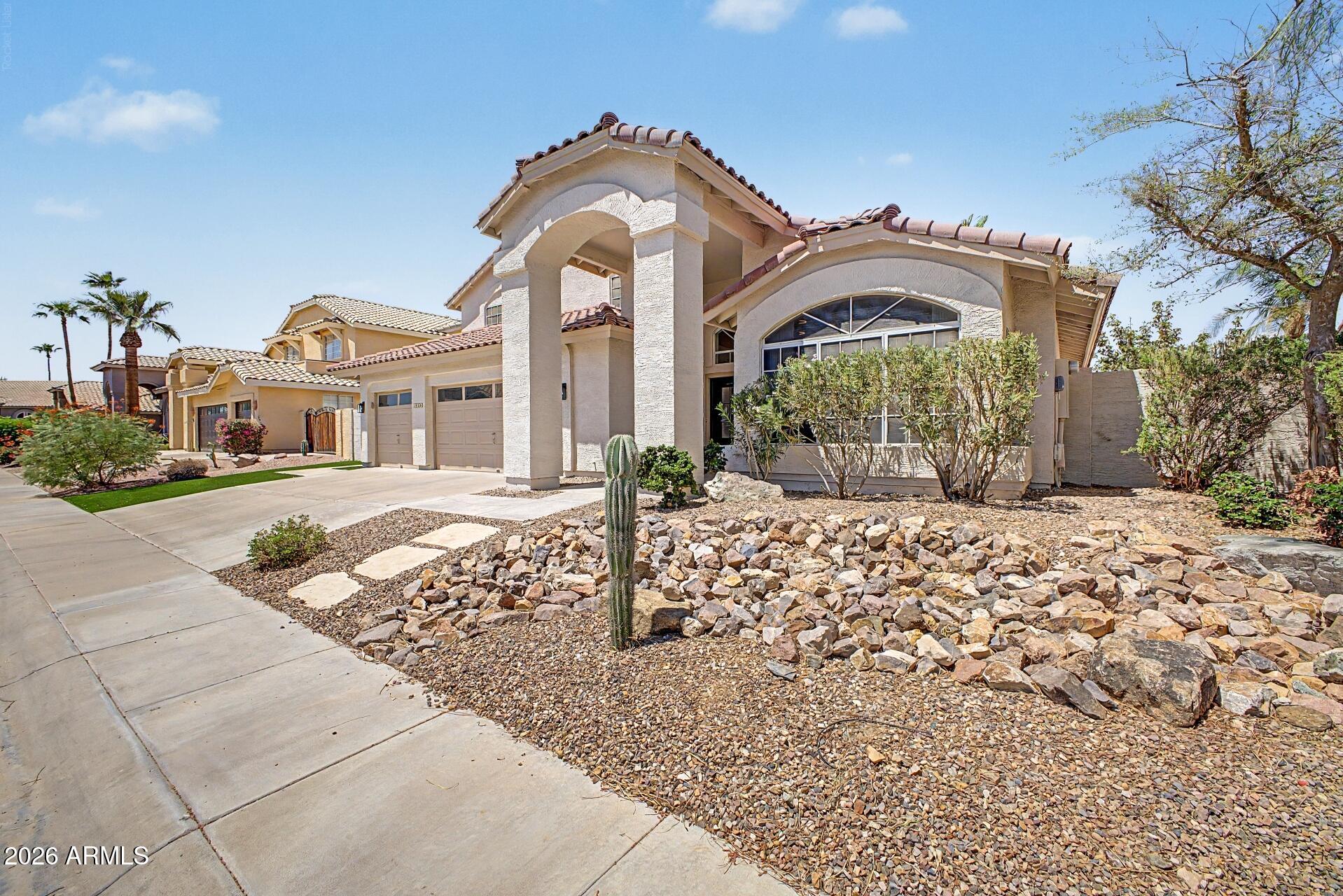 SHADOW ROCK AT THE FOOTHILLS - Residential