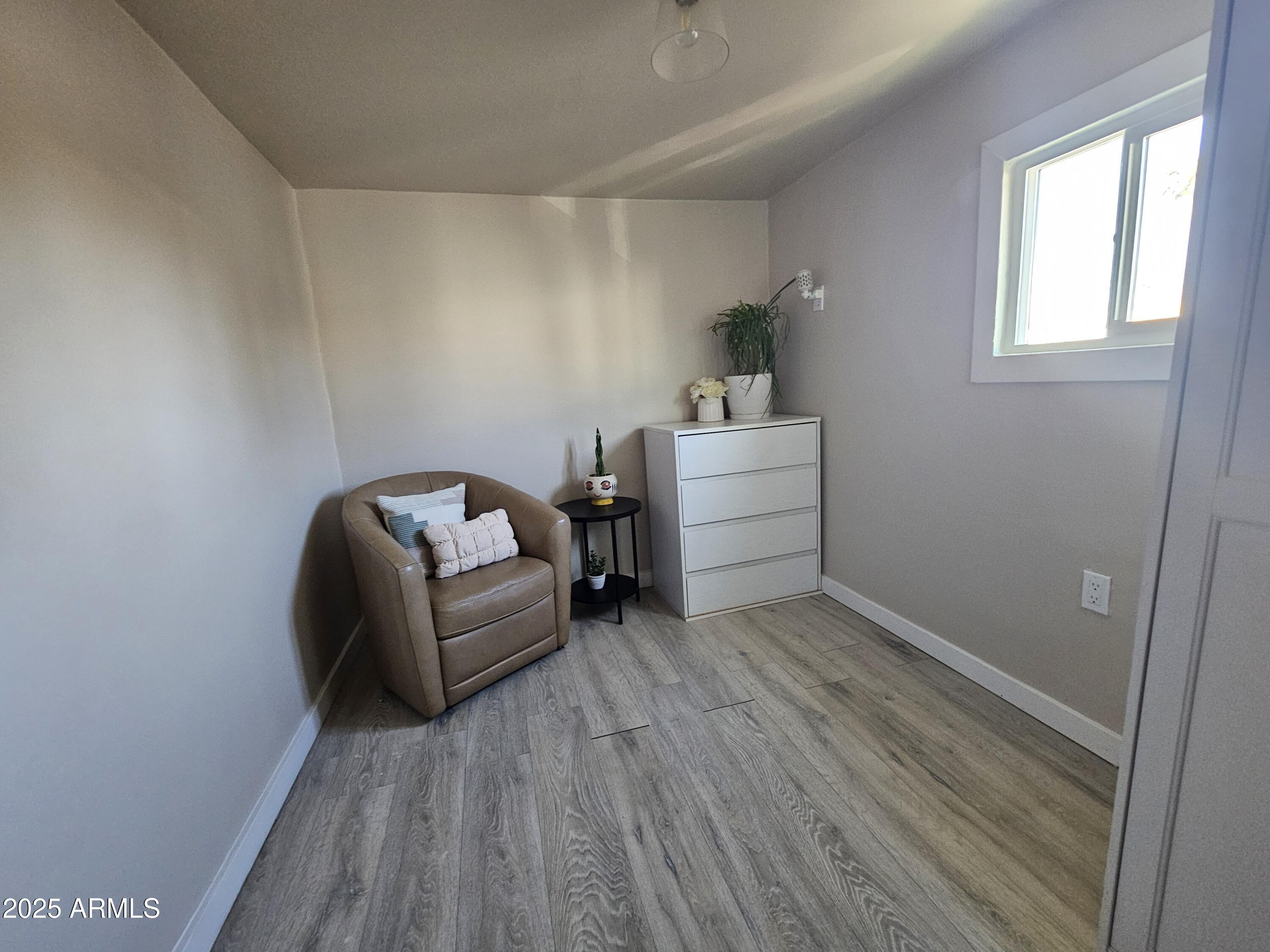 S18 T1N R8E - Residential
