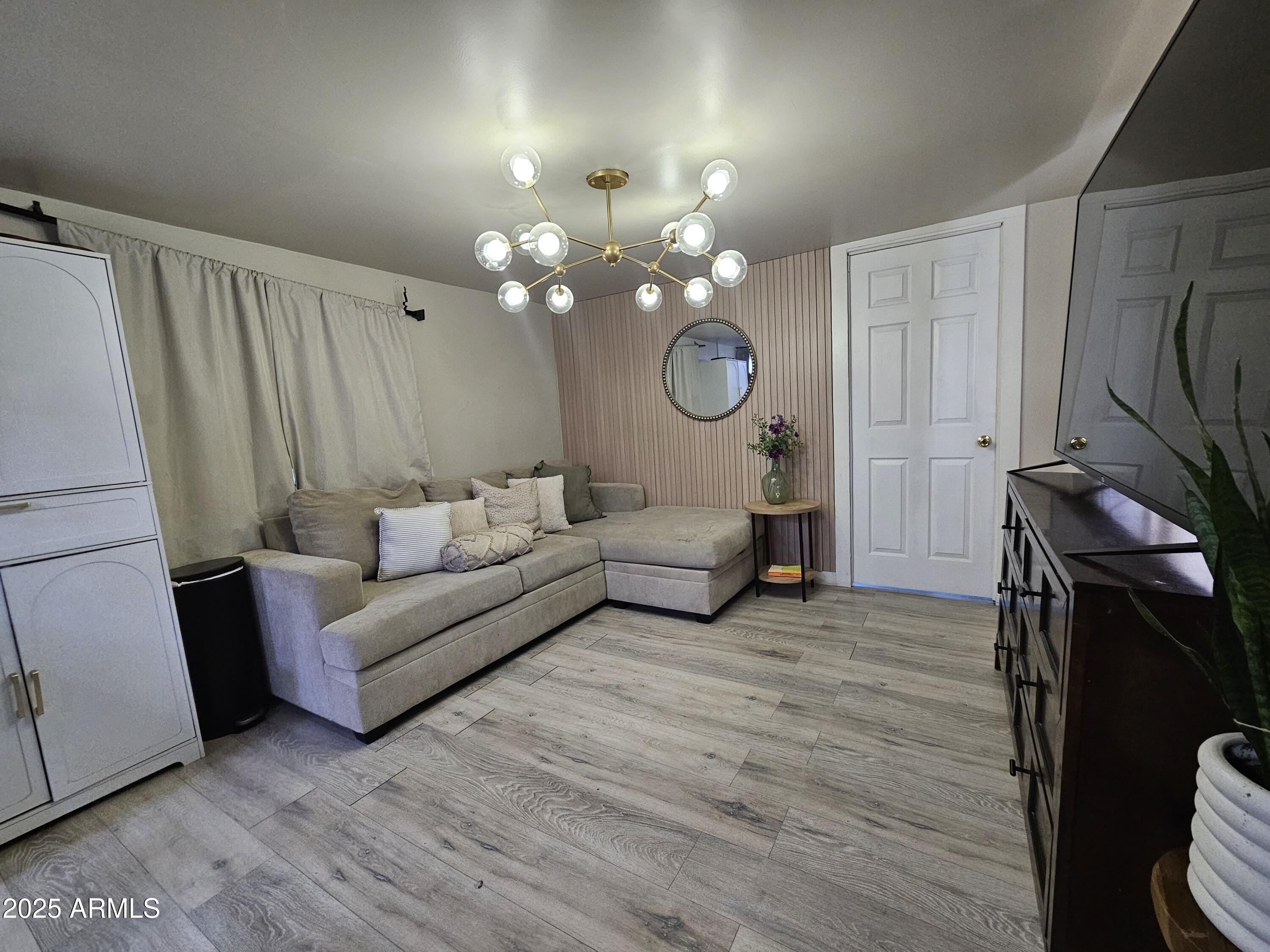 S18 T1N R8E - Residential