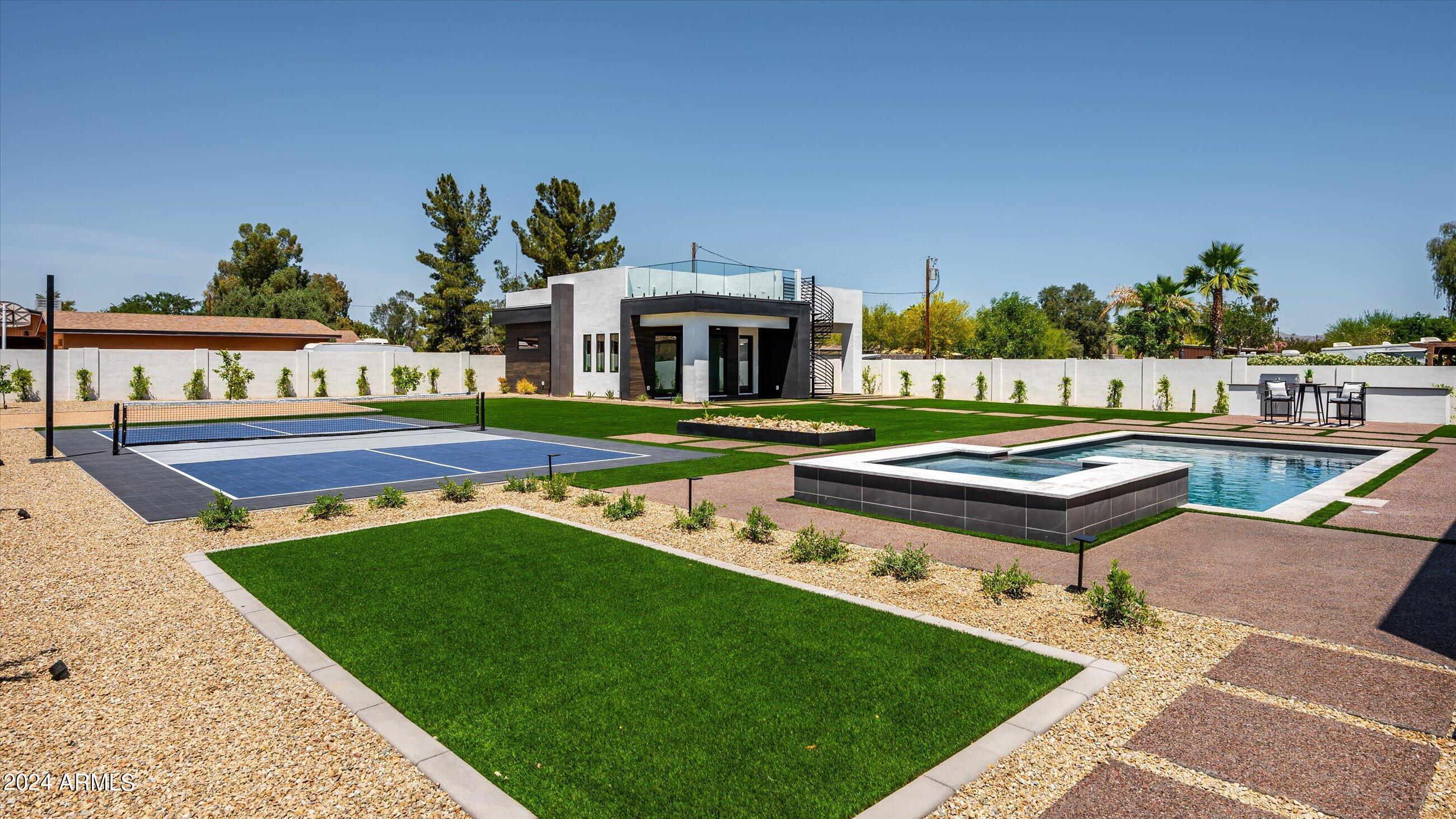 DESERT ESTATES 12 - Residential