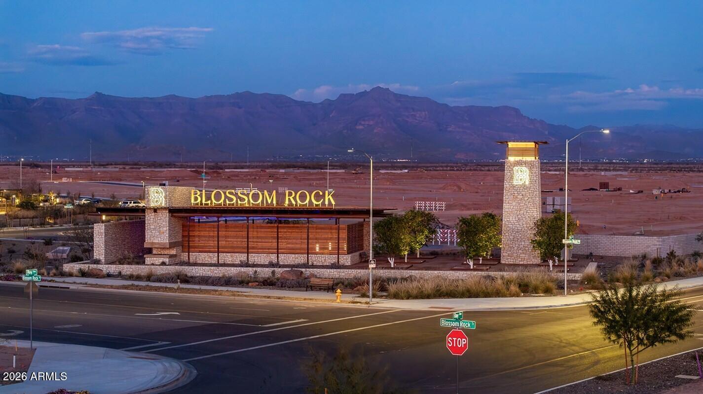 BLOSSOM ROCK PHASE 1 2022084918 - Residential