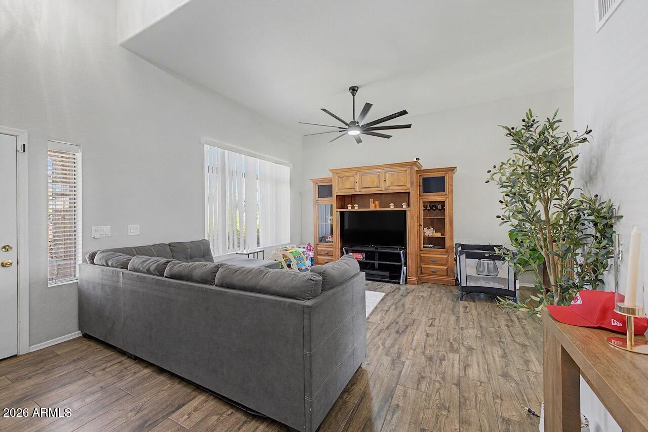 MOUNTAINGATE UNIT 1 - Residential