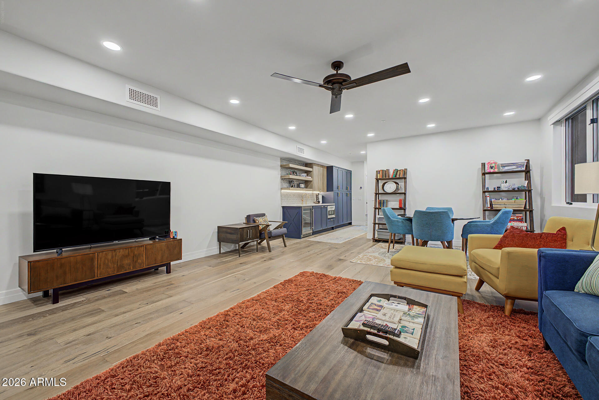 PINNACLE PEAK VISTAS 3 LOT 1-210 TR A-B - Residential
