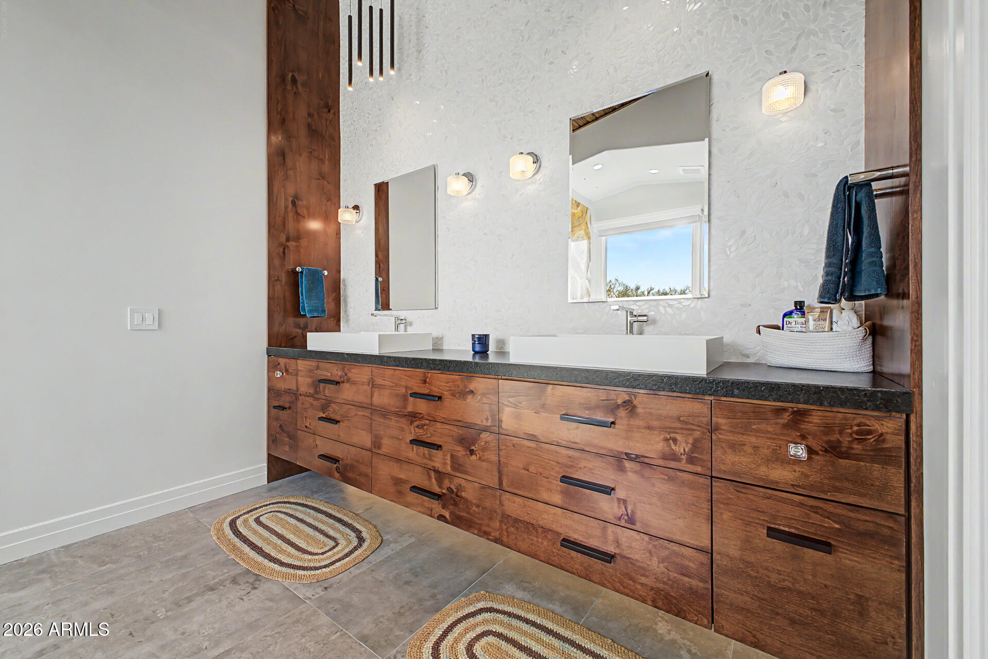 PINNACLE PEAK VISTAS 3 LOT 1-210 TR A-B - Residential