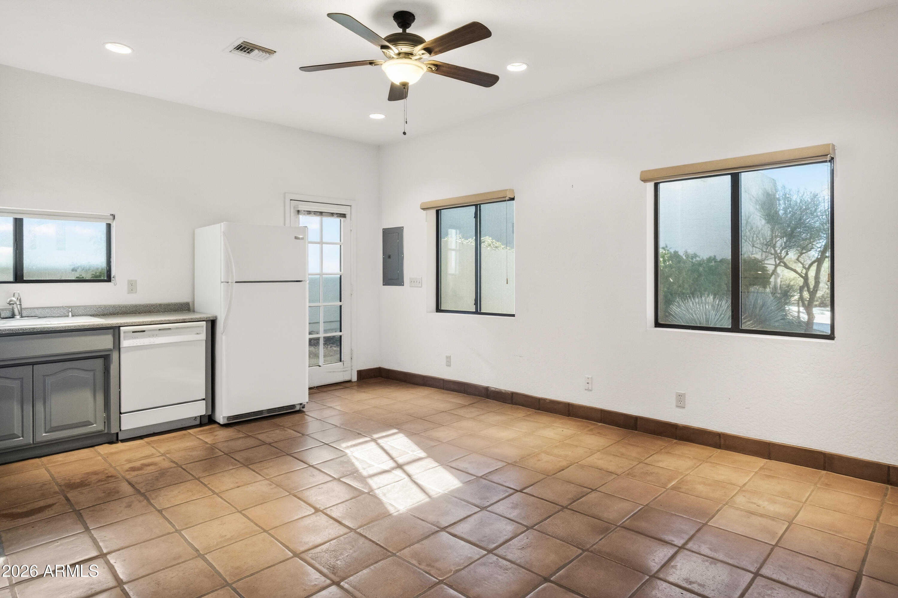 CAREFREE ROLLING HILLS UNIT 3 - Residential