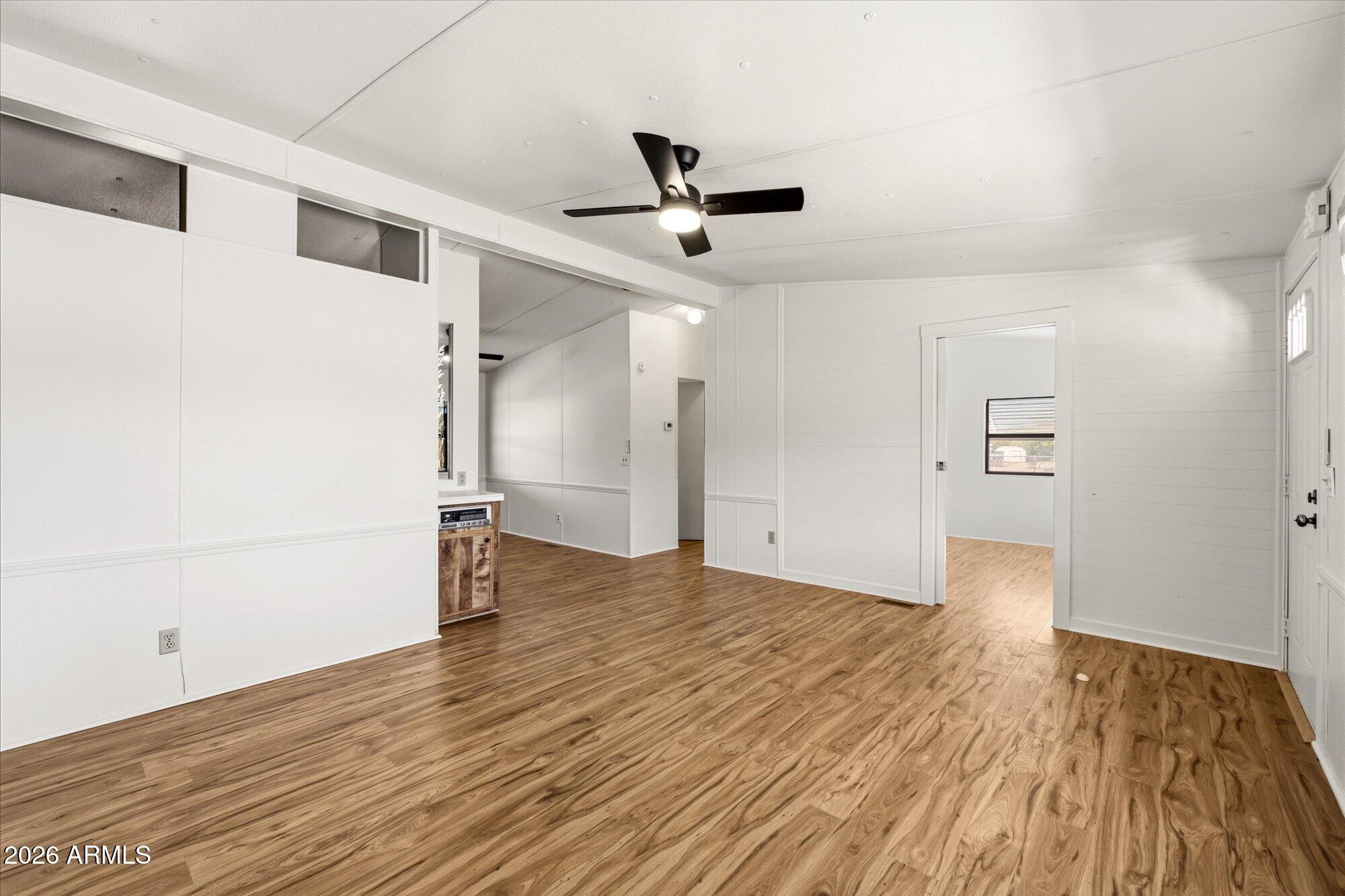 S22 T1N R8E - Residential