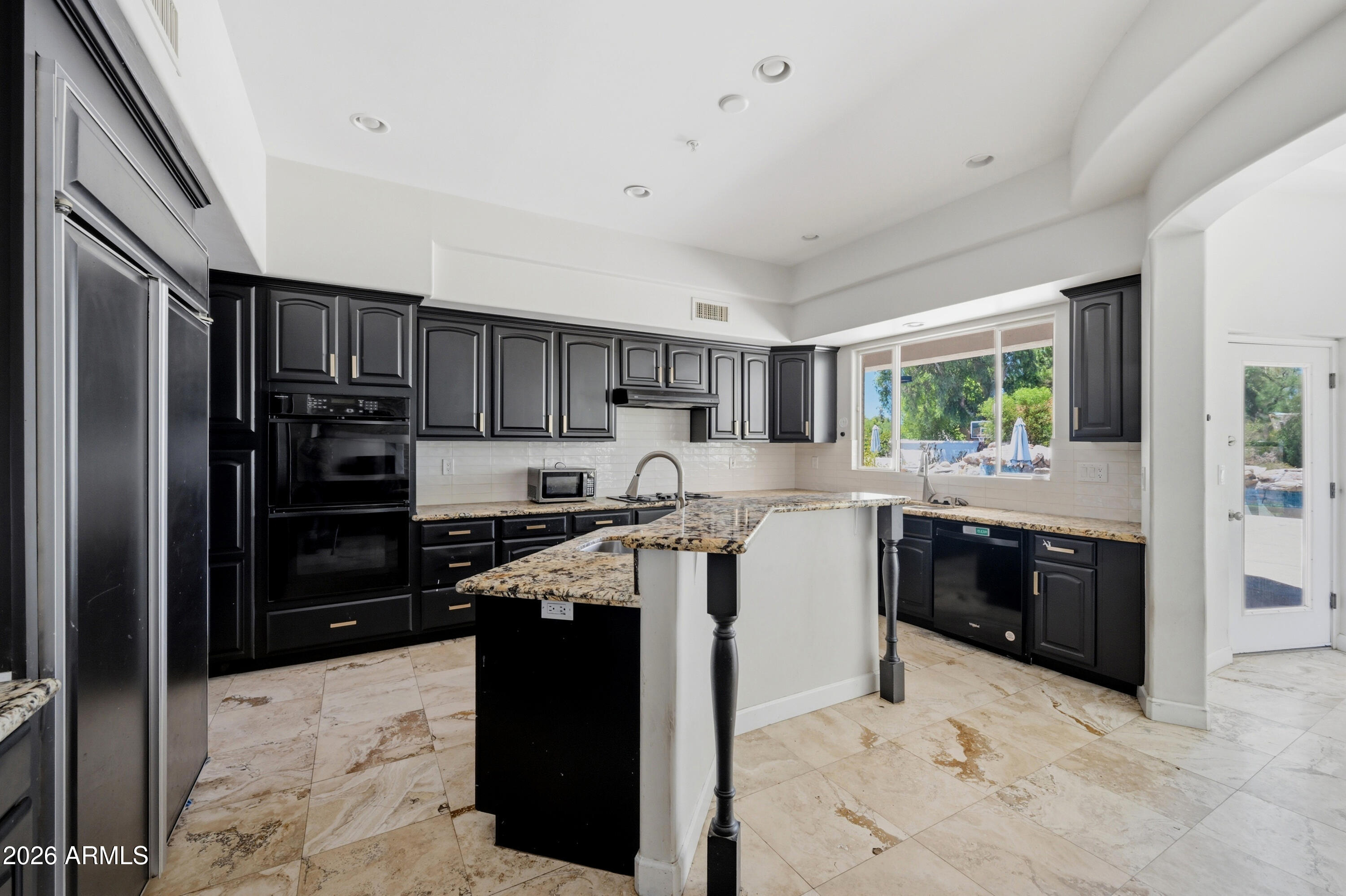 PARADISE FARMS - Residential