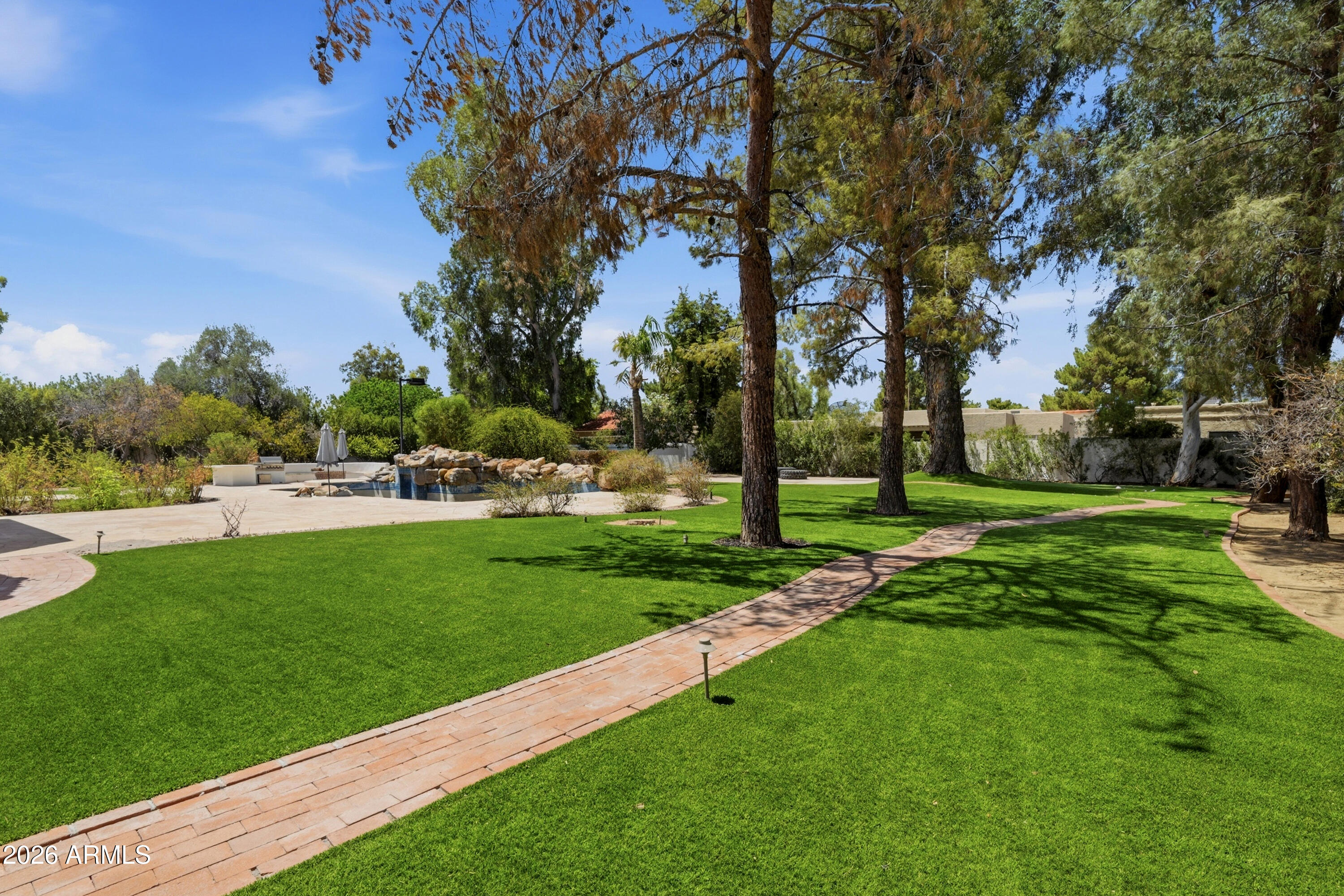 PARADISE FARMS - Residential